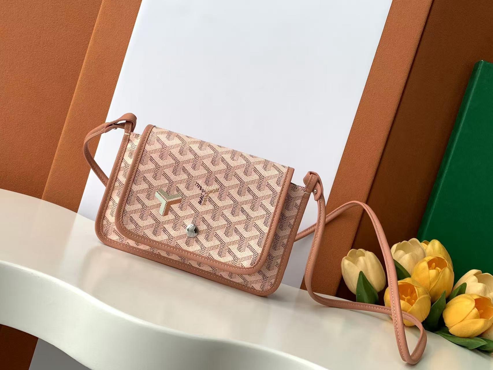 고야드 Goyard Plumet  크로스 백 20.5CM