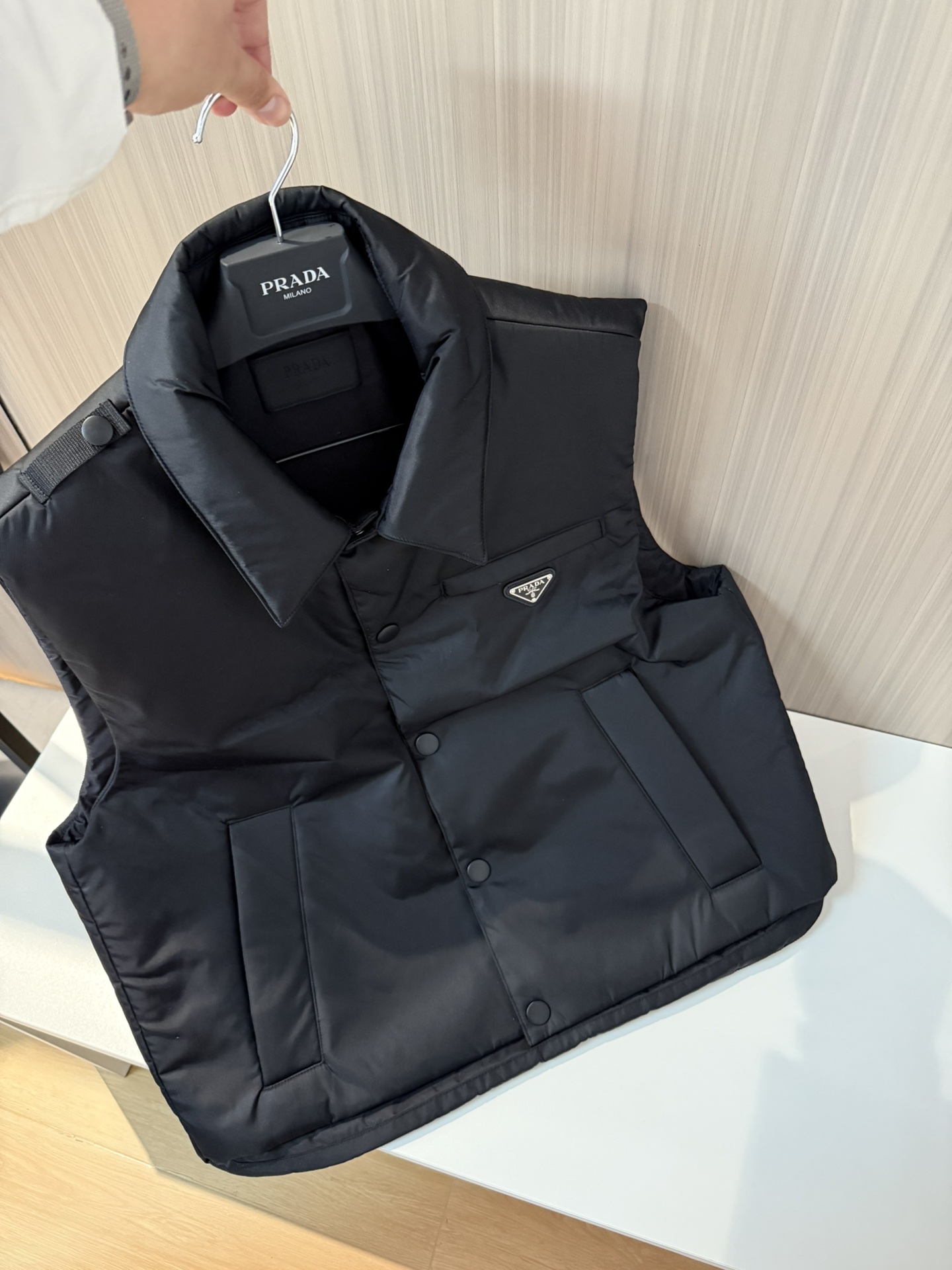 프라다 Prada 패딩 조끼