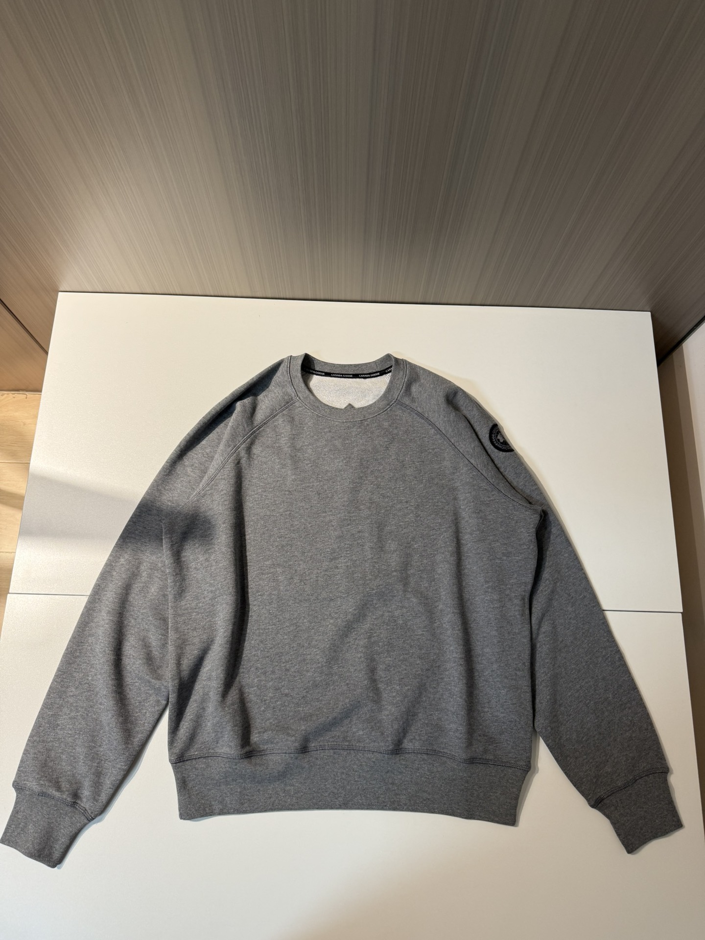 캐나다구스 Canada Goose 맨투맨