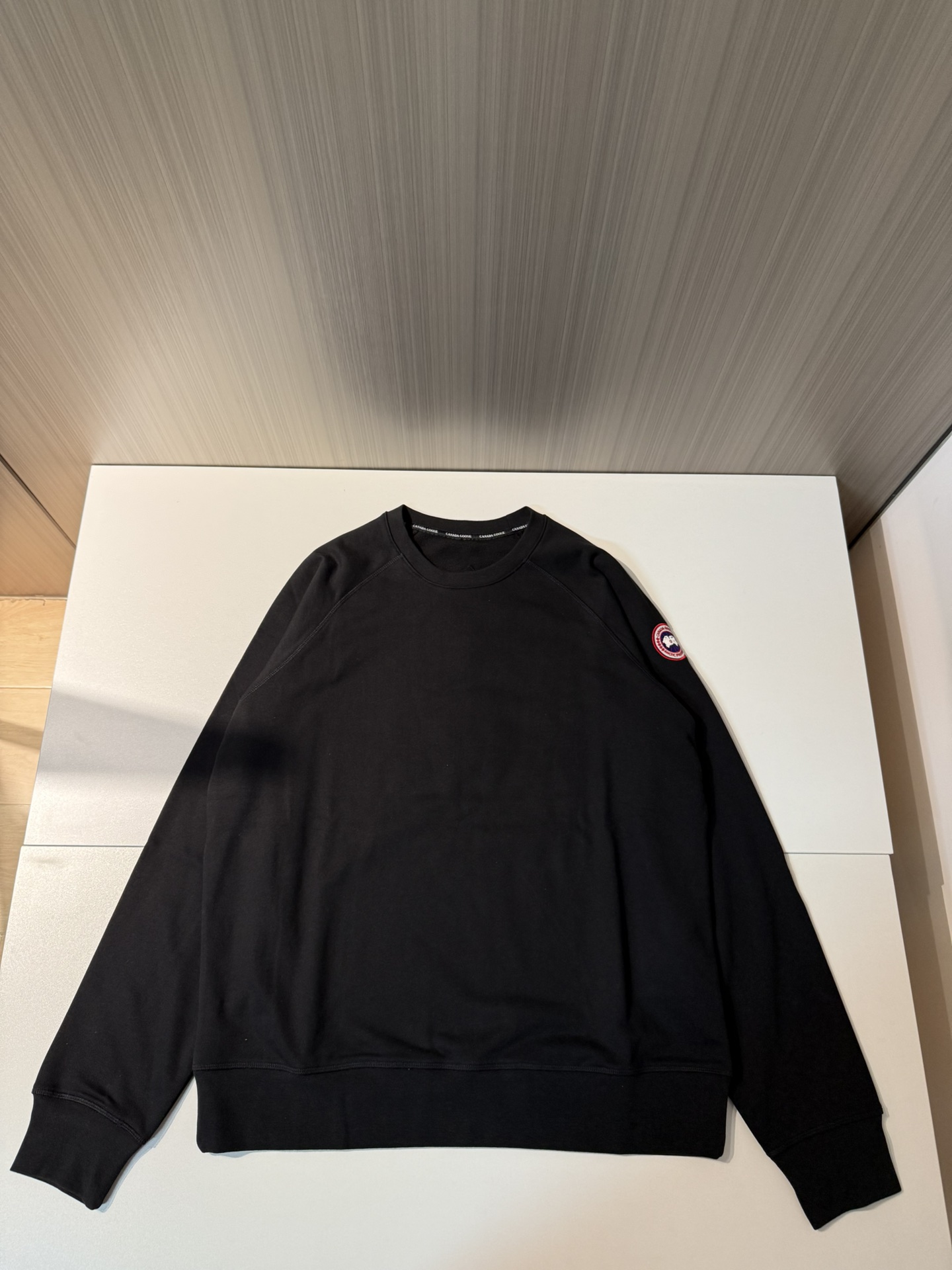 캐나다구스 Canada Goose 맨투맨