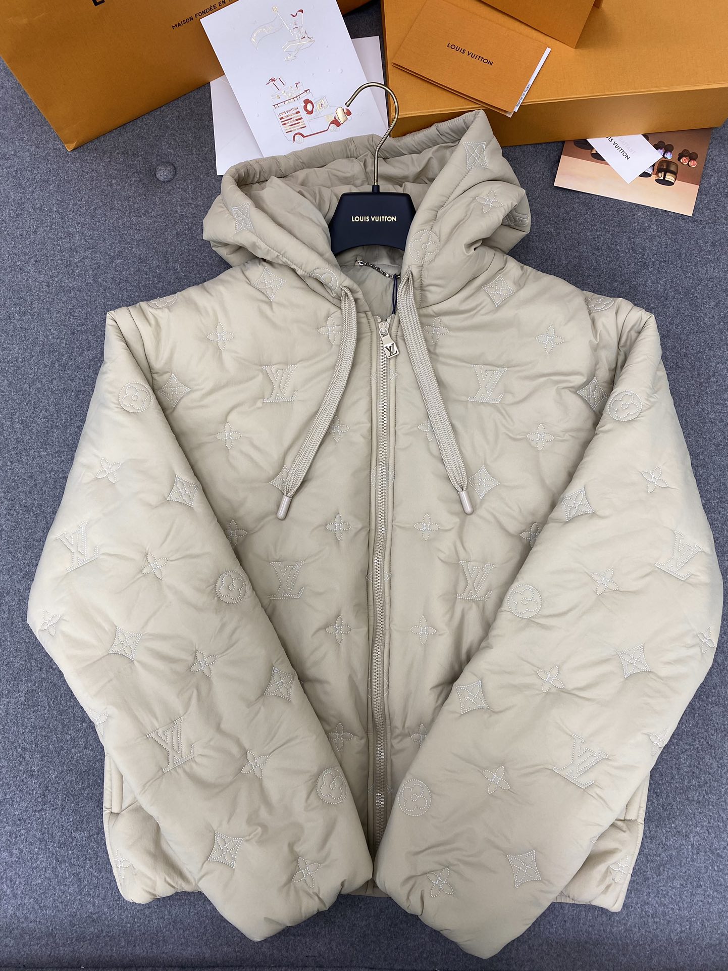 루이비통 Louis Vuitton 패딩