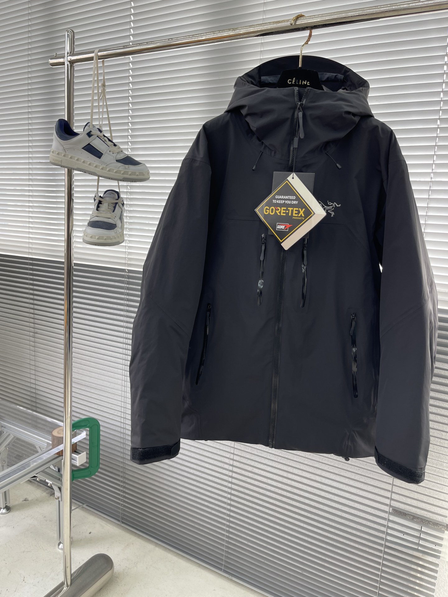 아크테릭스 ARC'TERYX 패딩 재킷