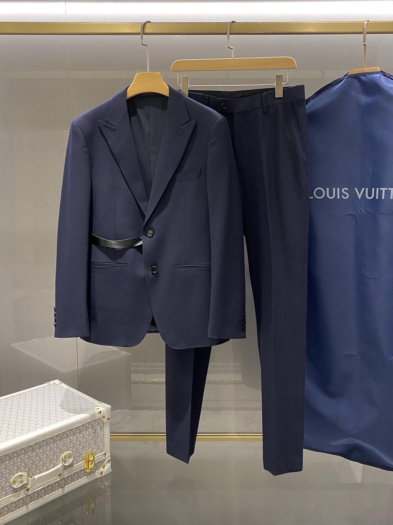 루이비통 Louis Vuitton 양복 세트