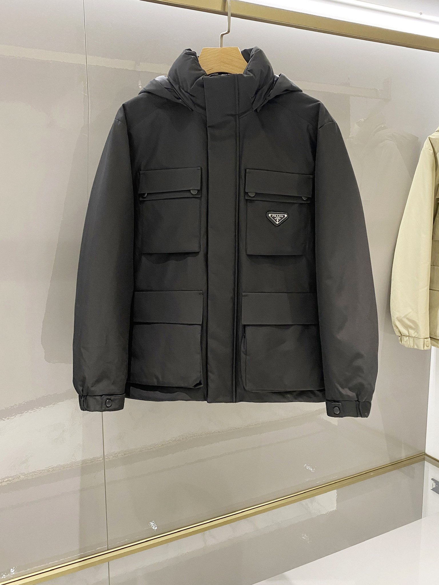 프라다 Prada 패딩