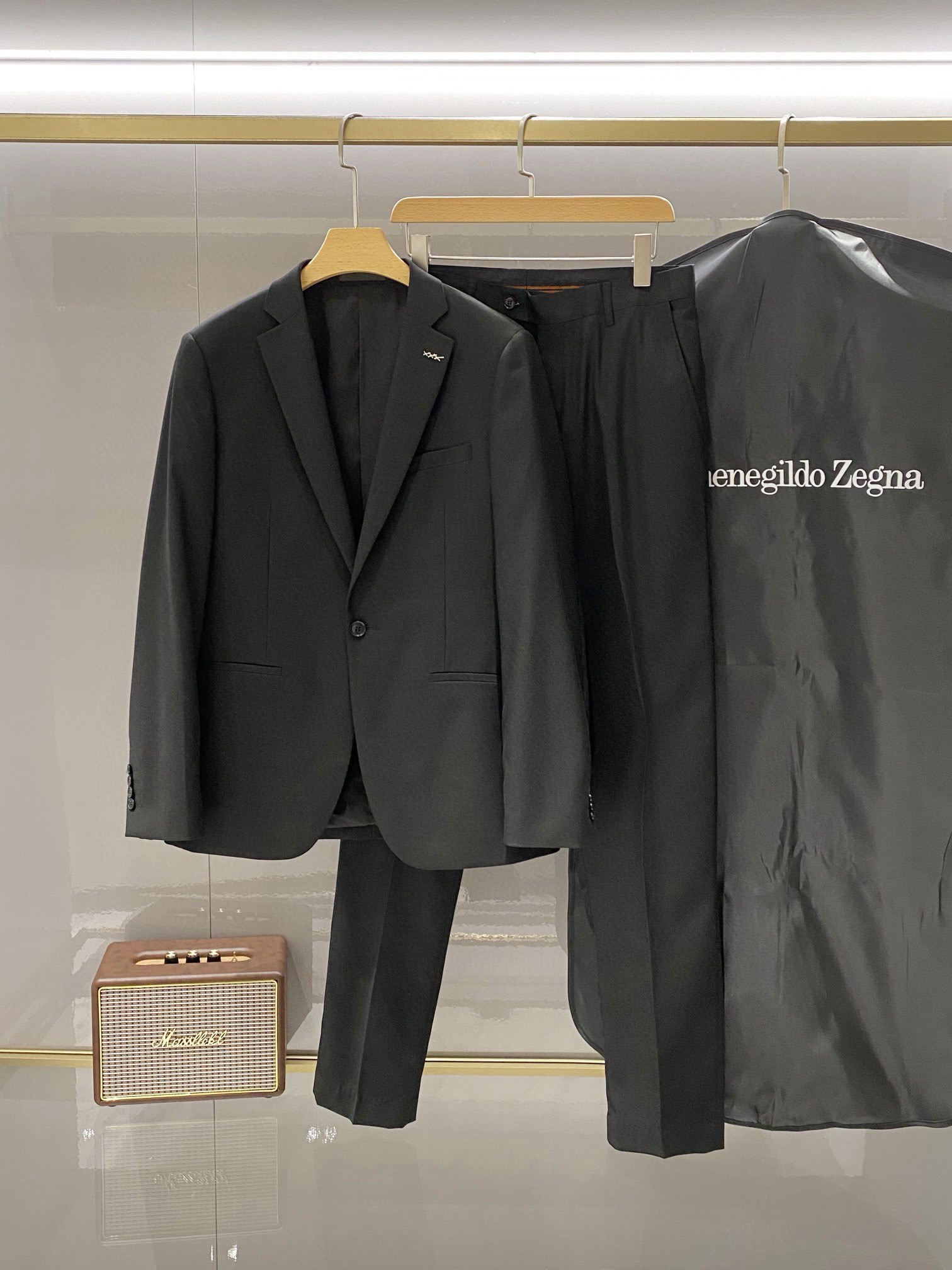 제냐 Zegna 양복 한 벌