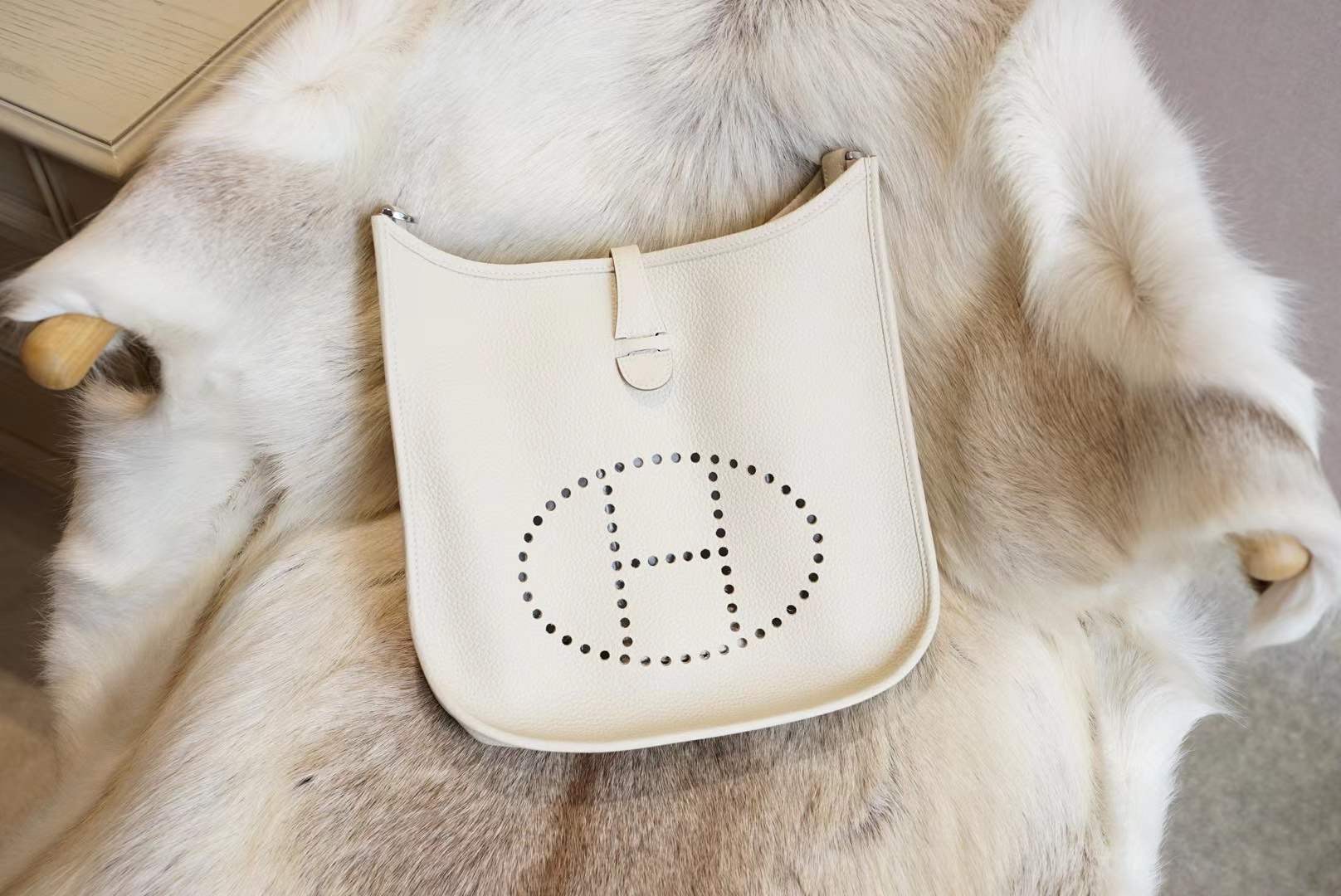 에르메스 Hermes Evelyne 29 Clemence