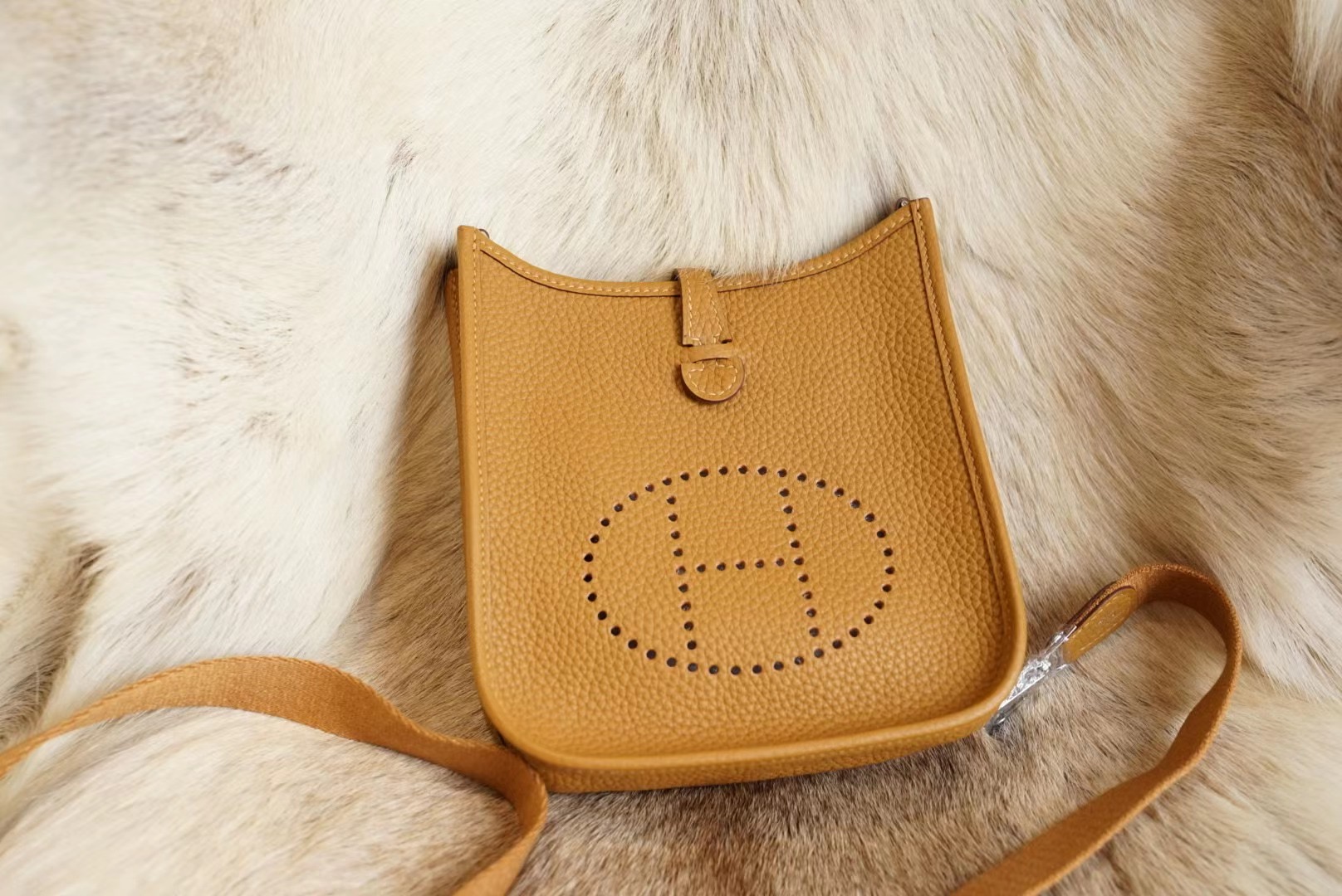 에르메스 Hermes Mini Evelyne Clemence