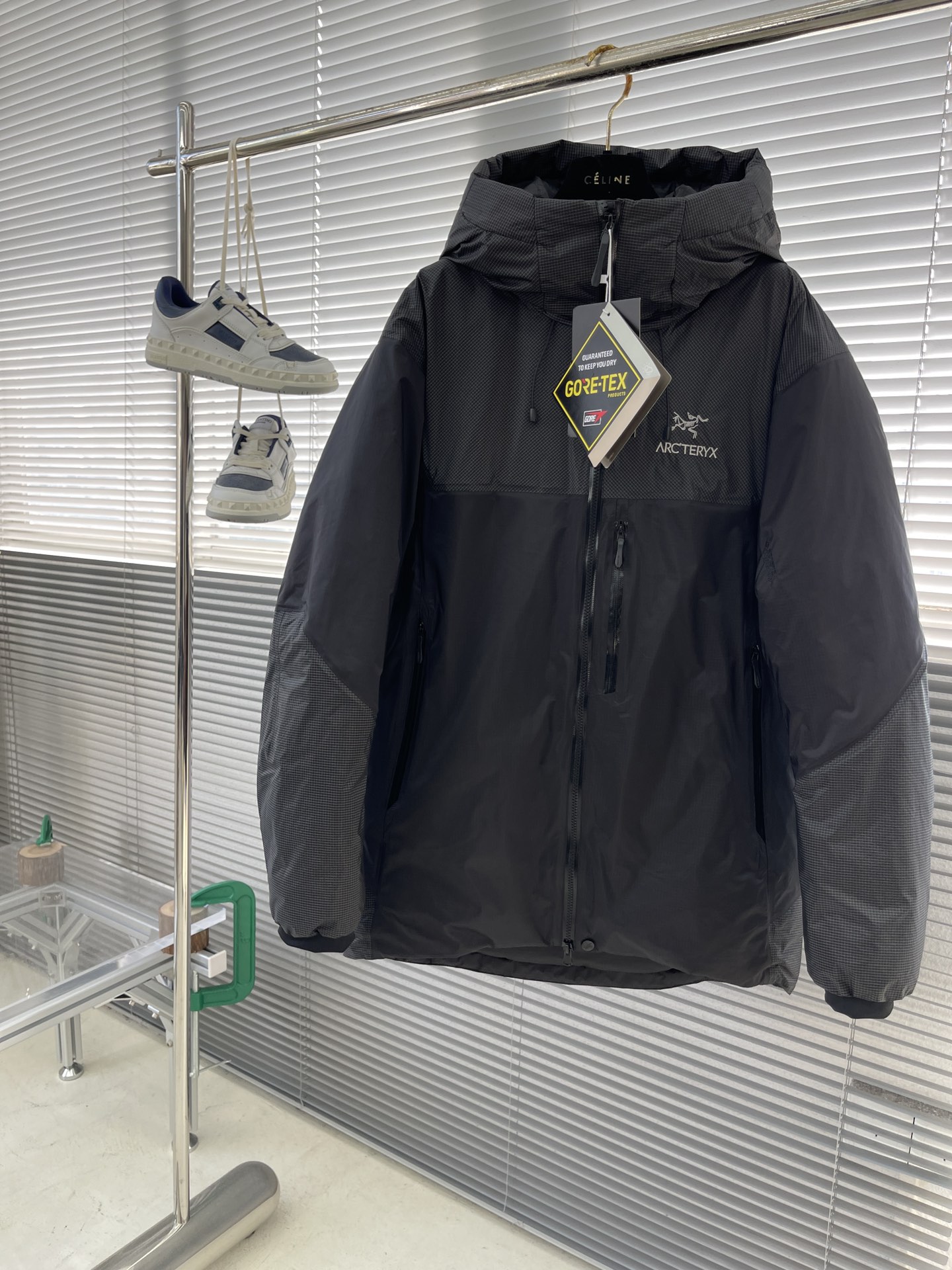 아크테릭스 ARC'TERYX 패딩