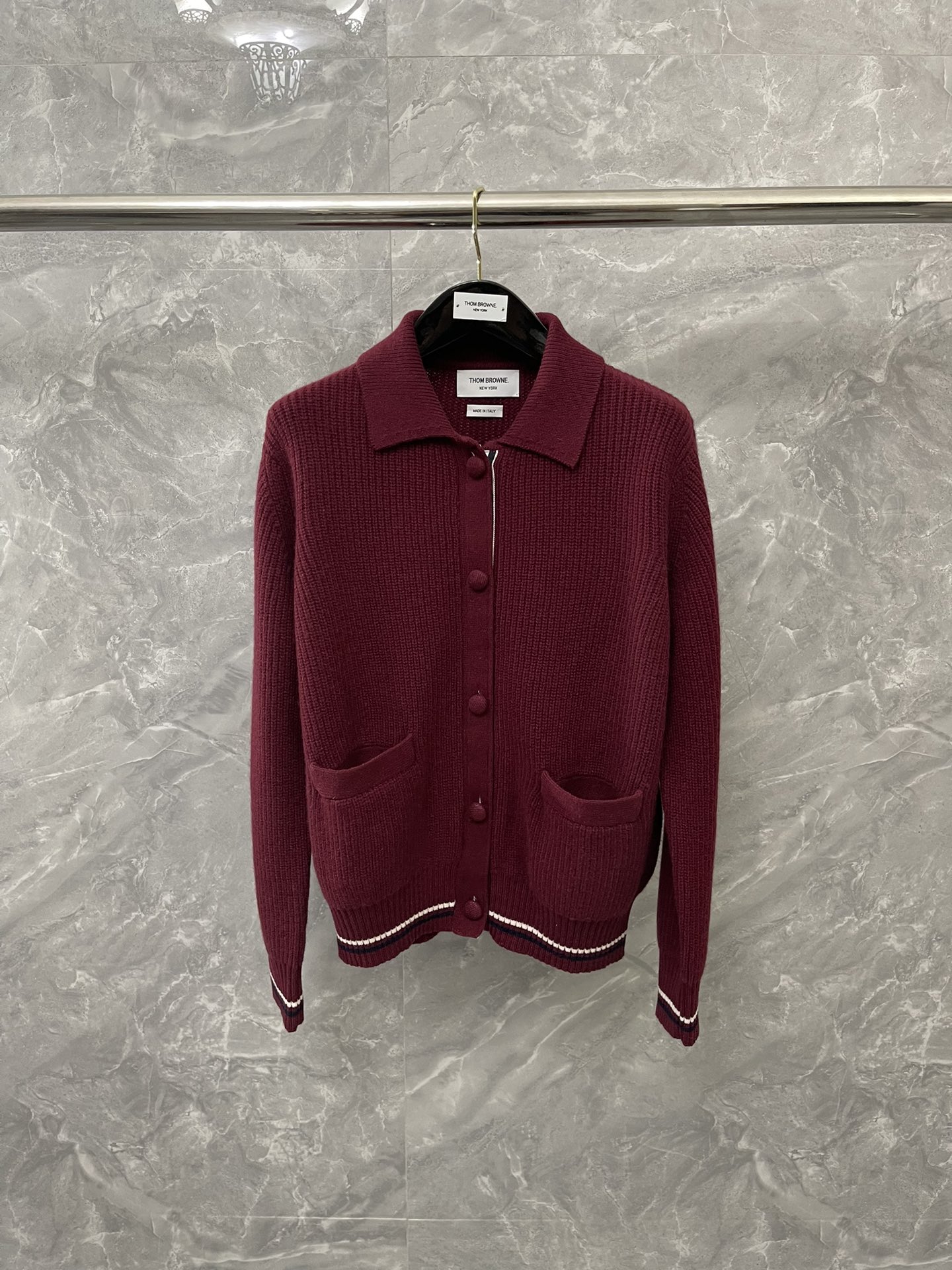 톰브라운 Thom Browne 가디건