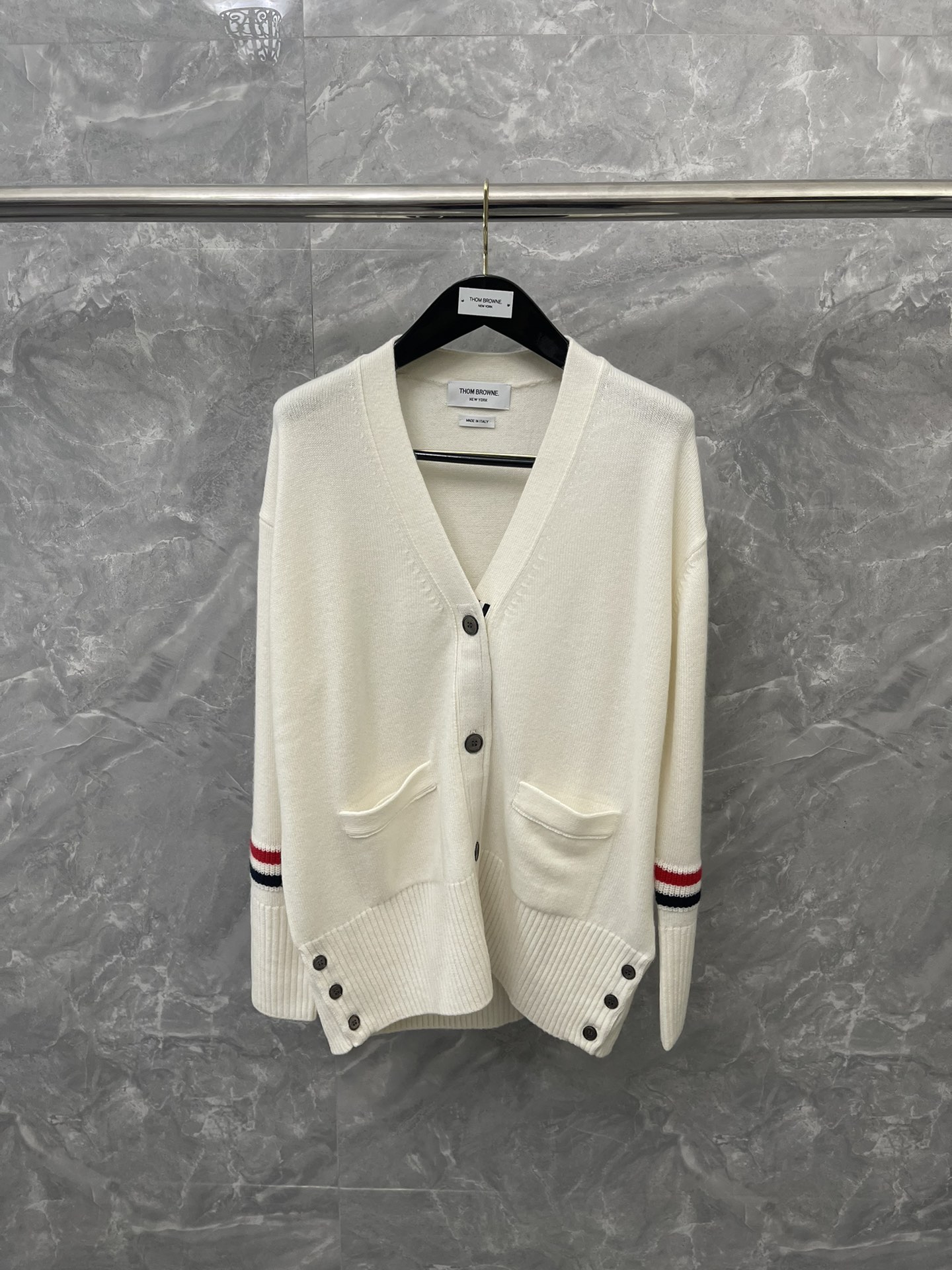 톰브라운 Thom Browne 가디건