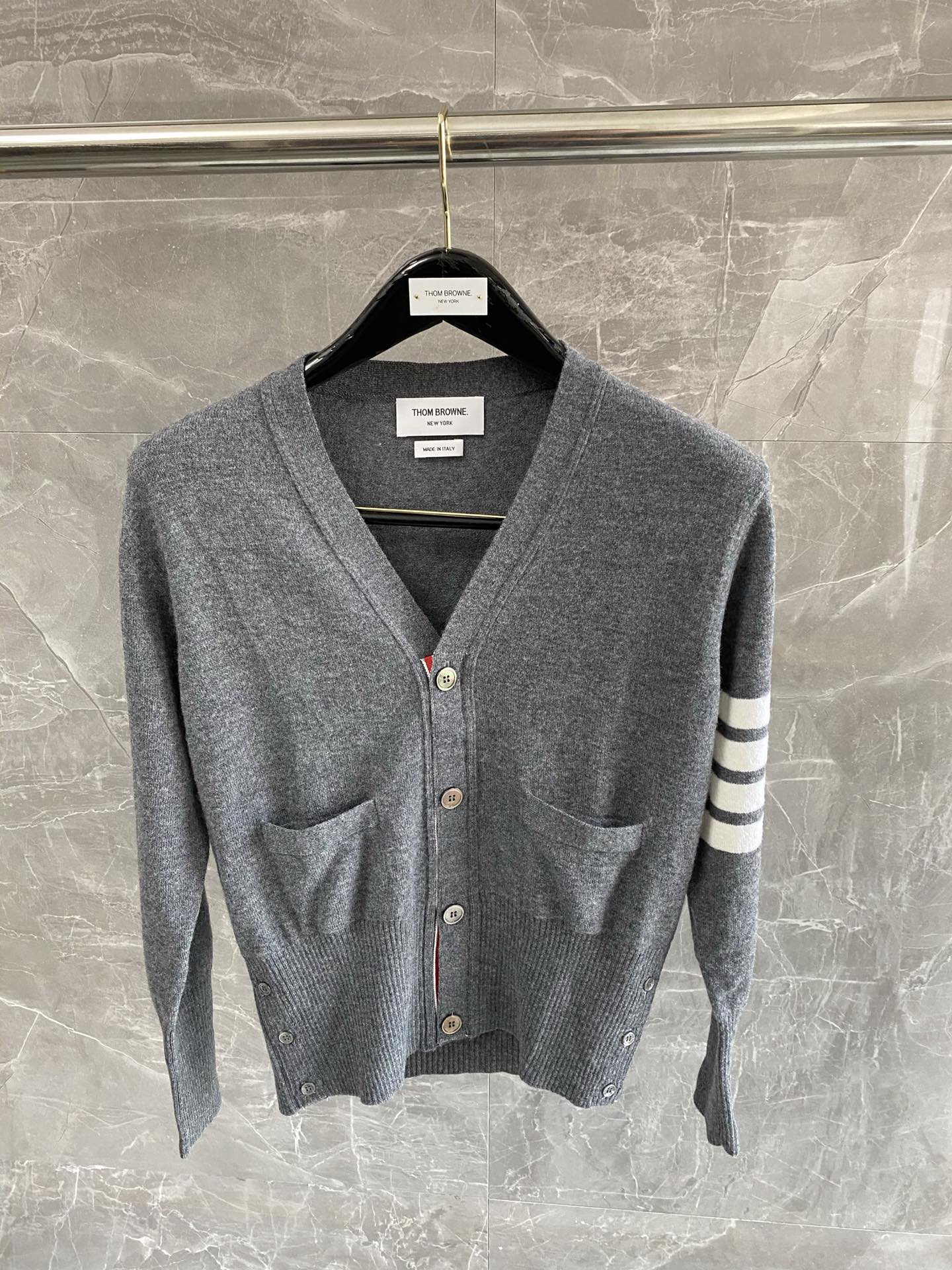 톰브라운 Thom Browne 가디건