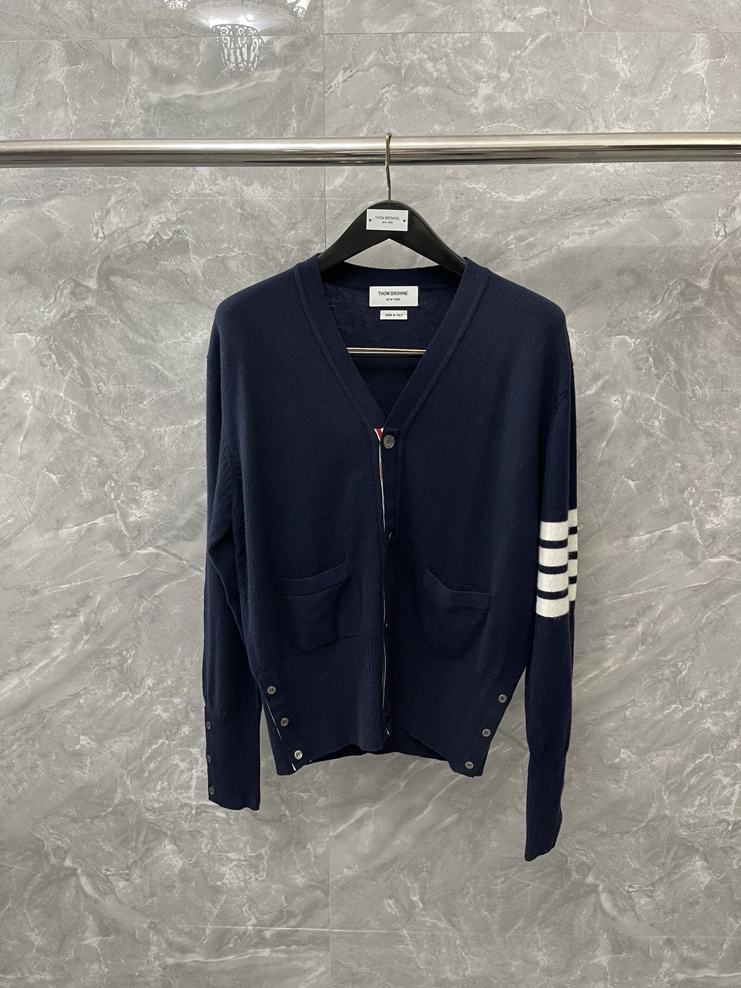 톰브라운 Thom Browne 가디건