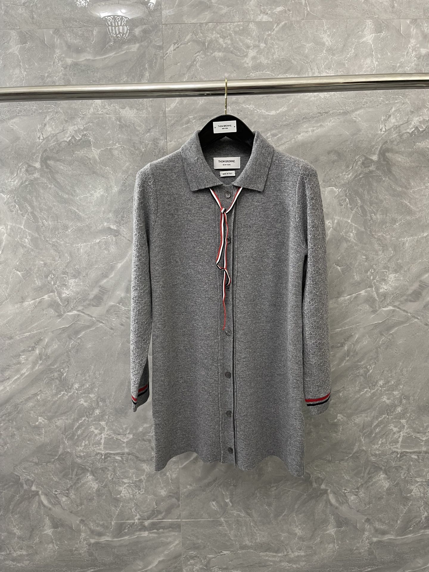 톰브라운 Thom Browne 가디건