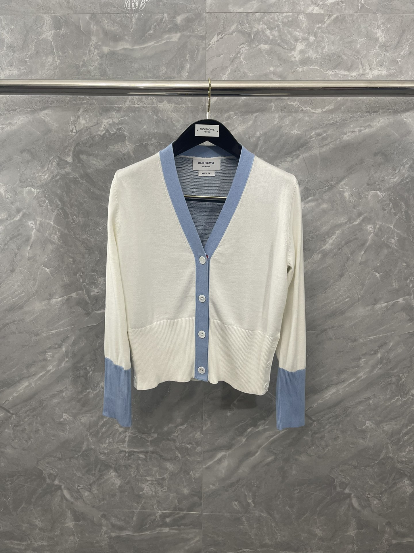 톰브라운 Thom Browne 가디건