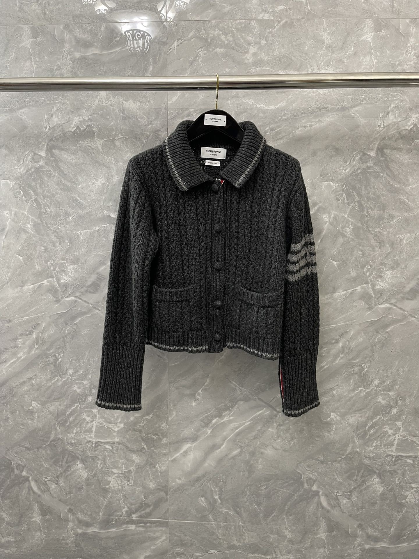 톰브라운 Thom Browne 가디건