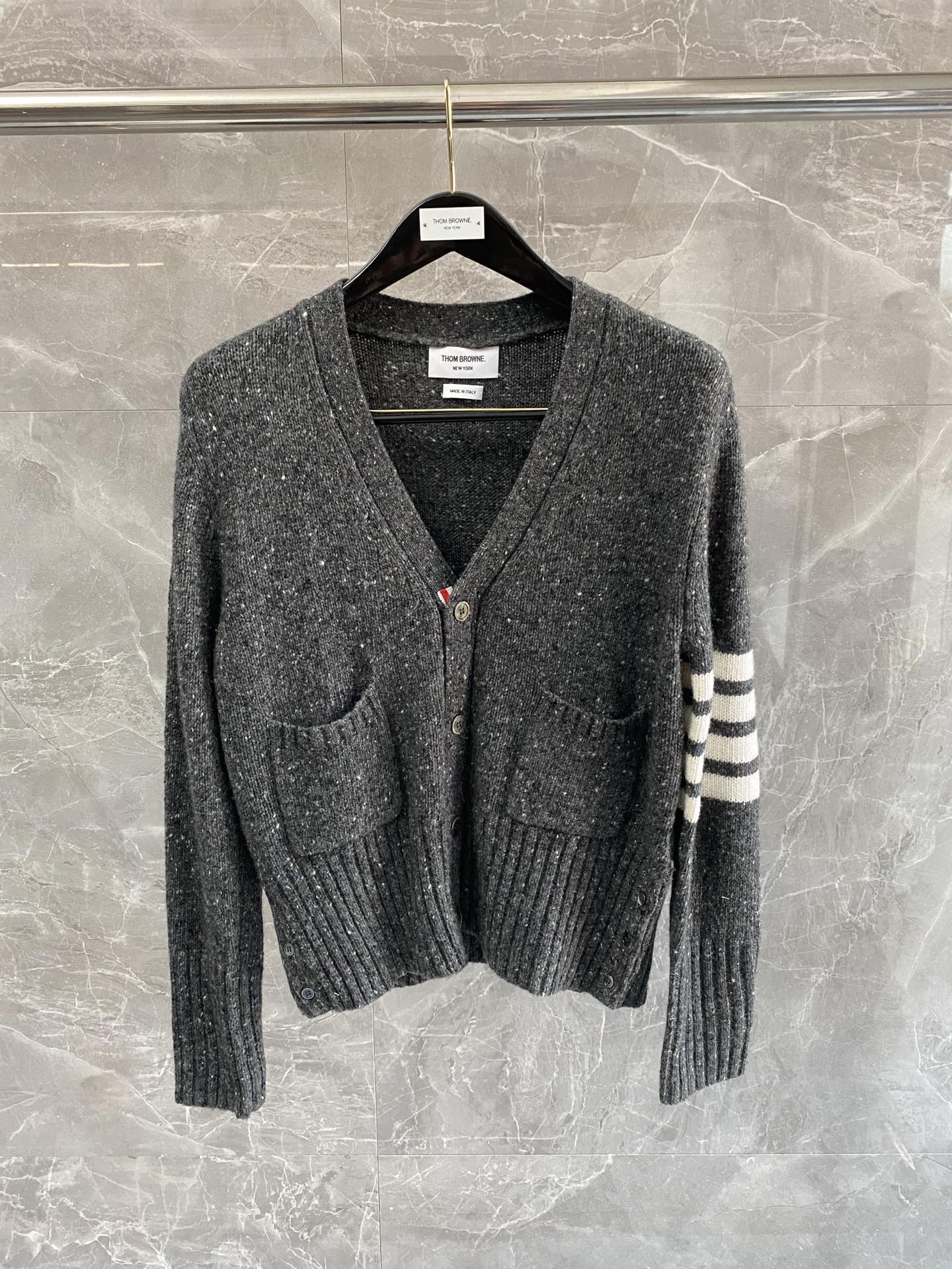 톰브라운 Thom Browne 가디건