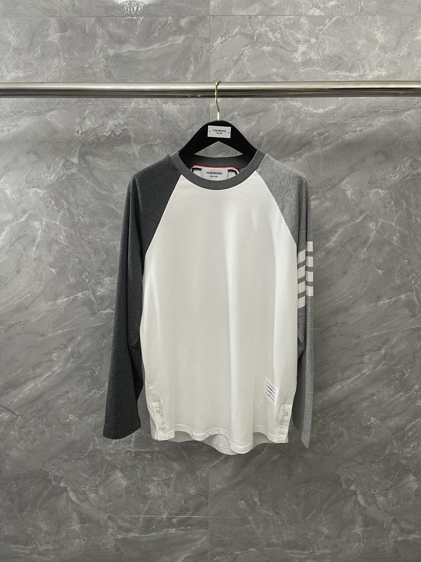 톰브라운 Thom Browne 긴팔 티셔츠