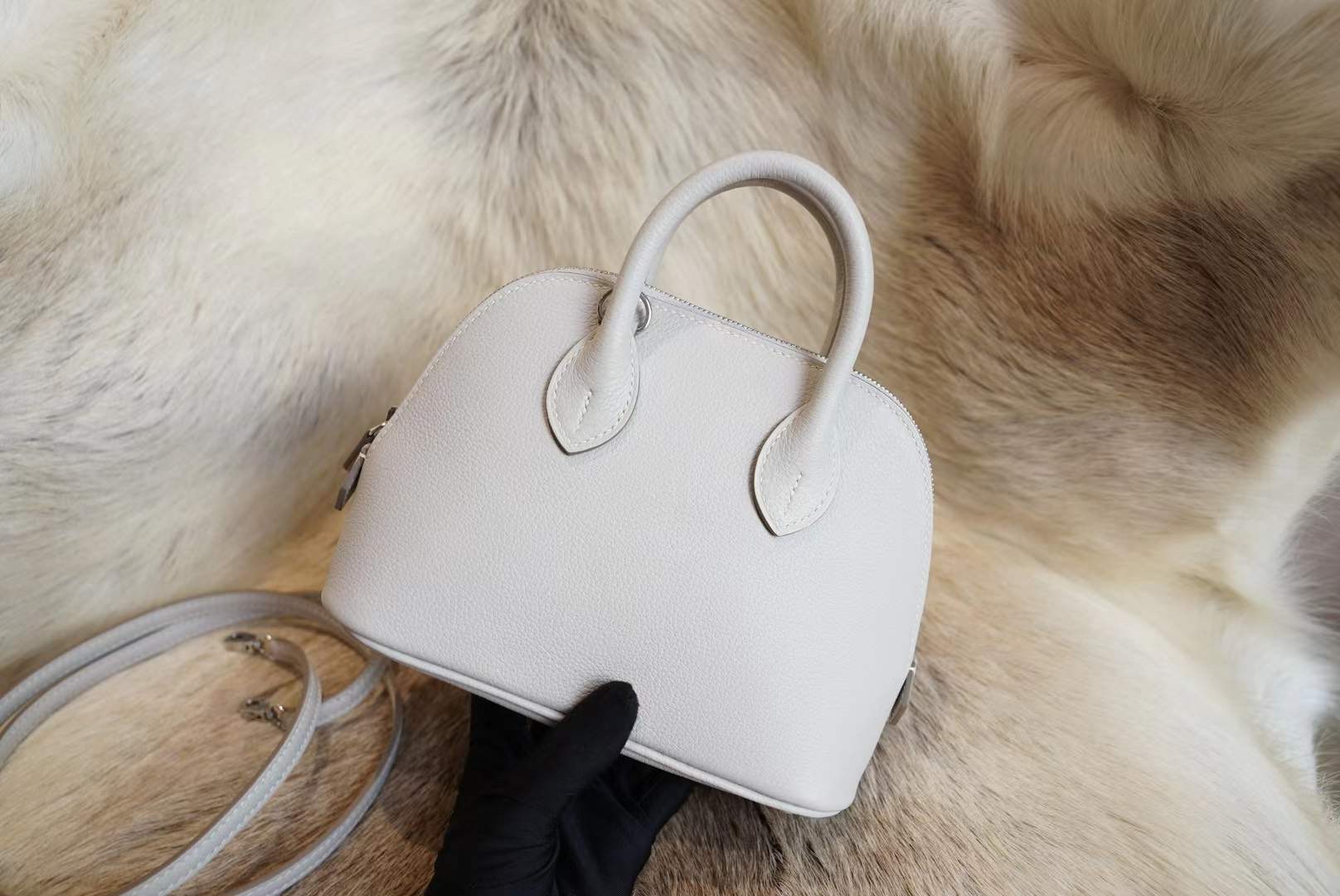 에르메스 Hermes Mini Bolide evercolor