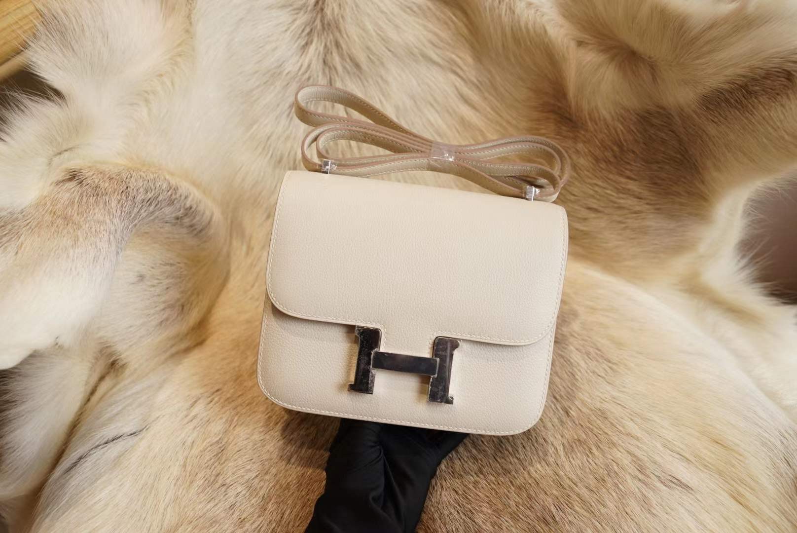 에르메스 Hermes Constance 19 evercolor