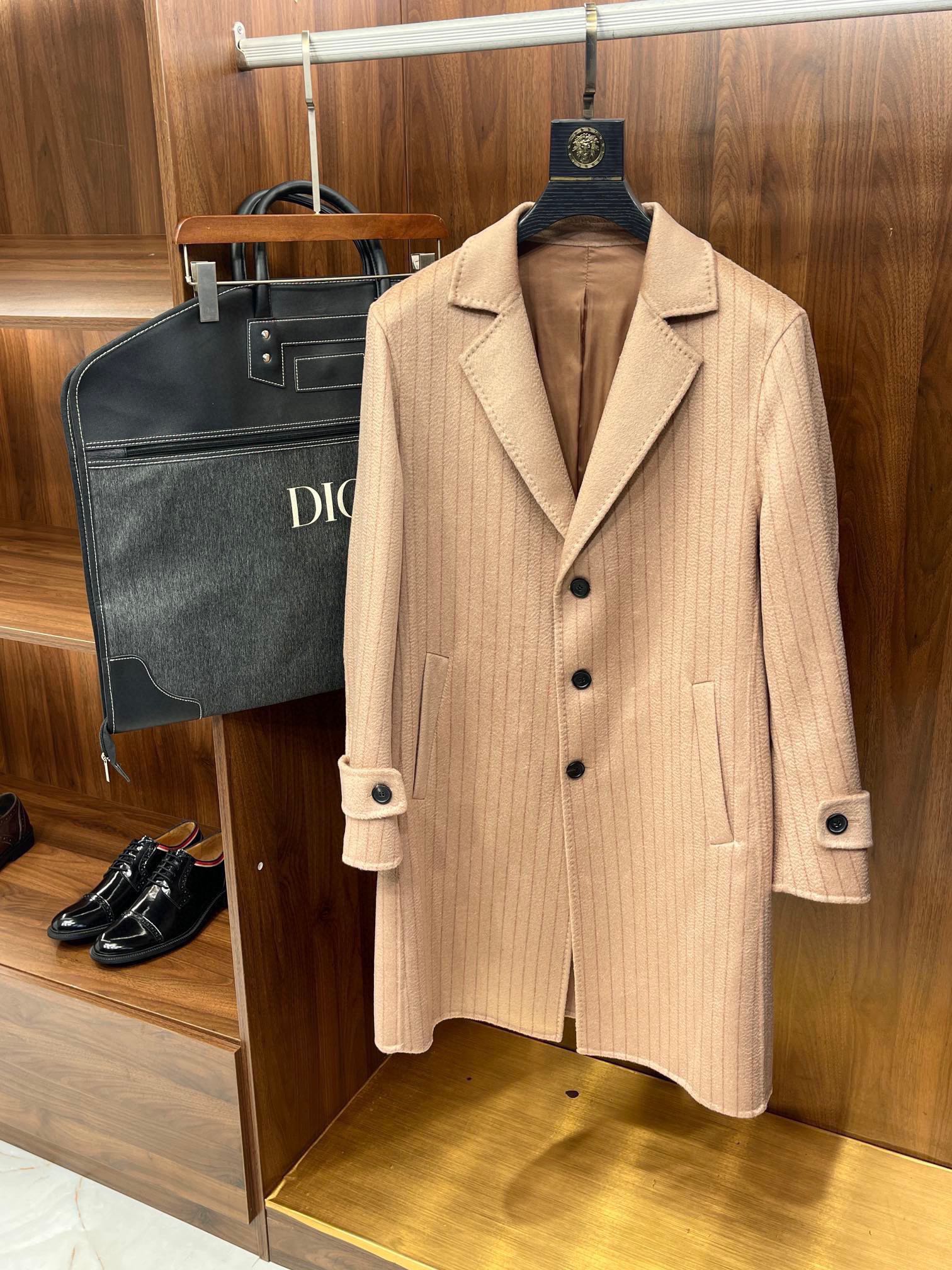 디올 DIOR 외투