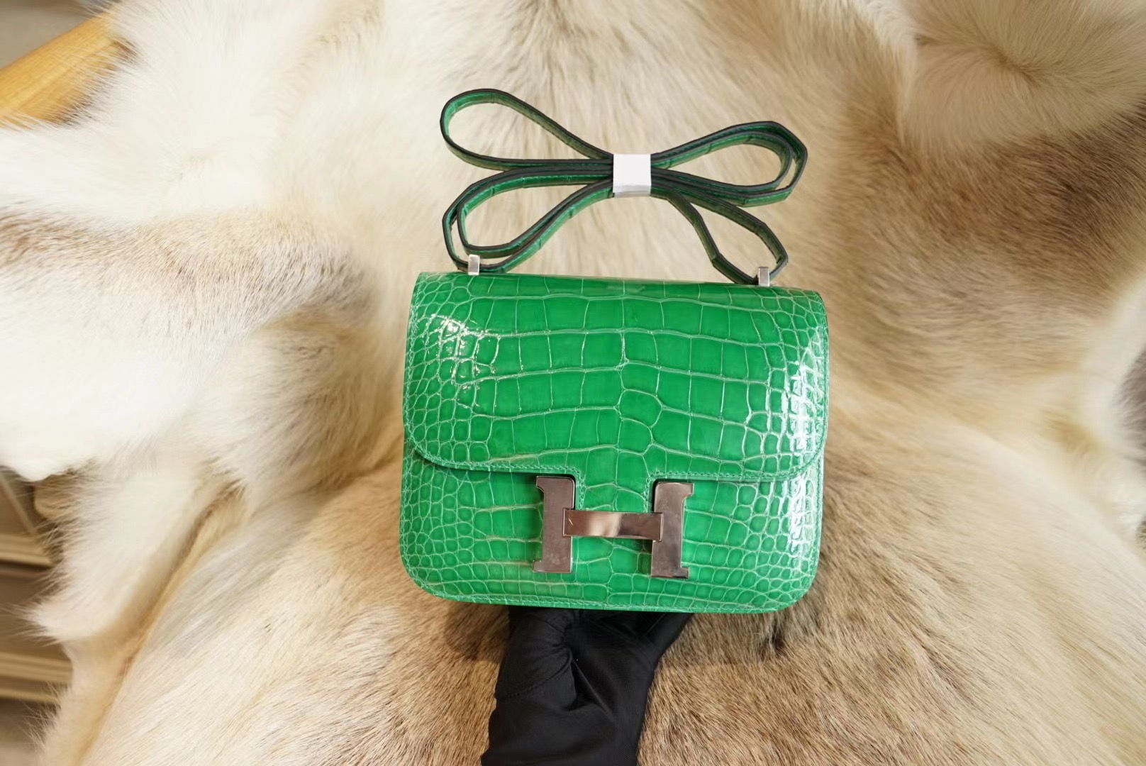 에르메스 Hermes Constance 19