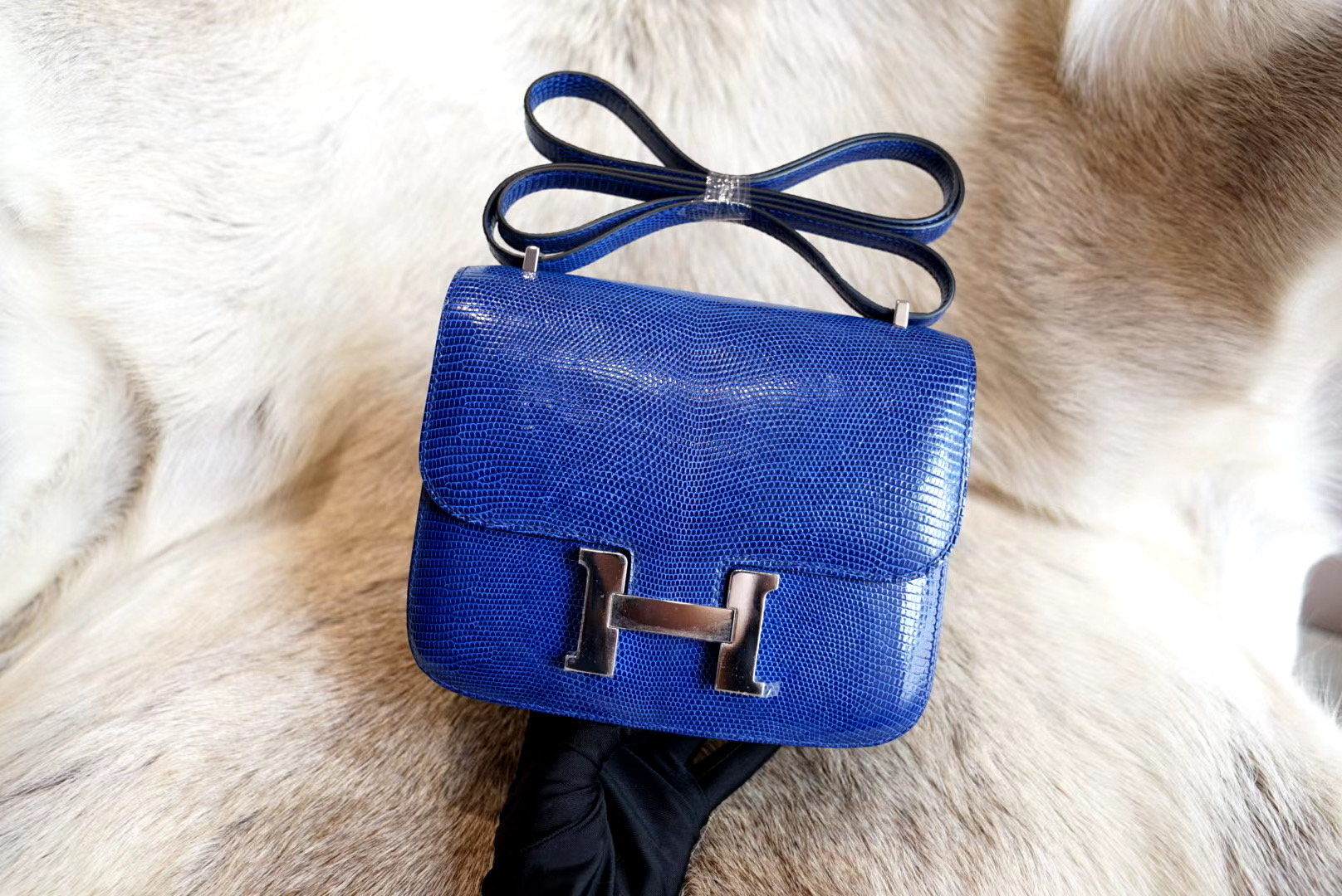 에르메스 Hermes Constance 19