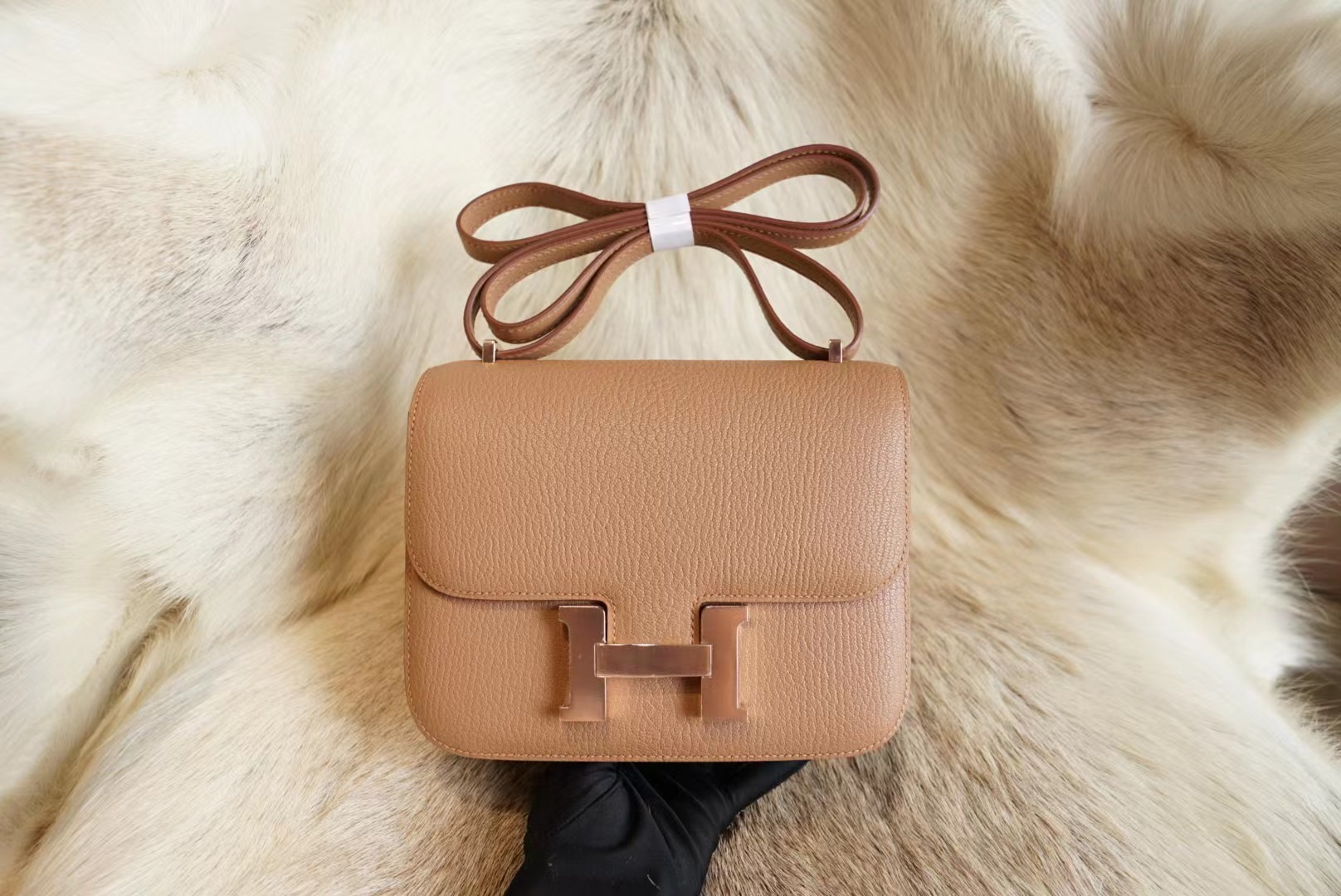 에르메스 Hermes Constance 19