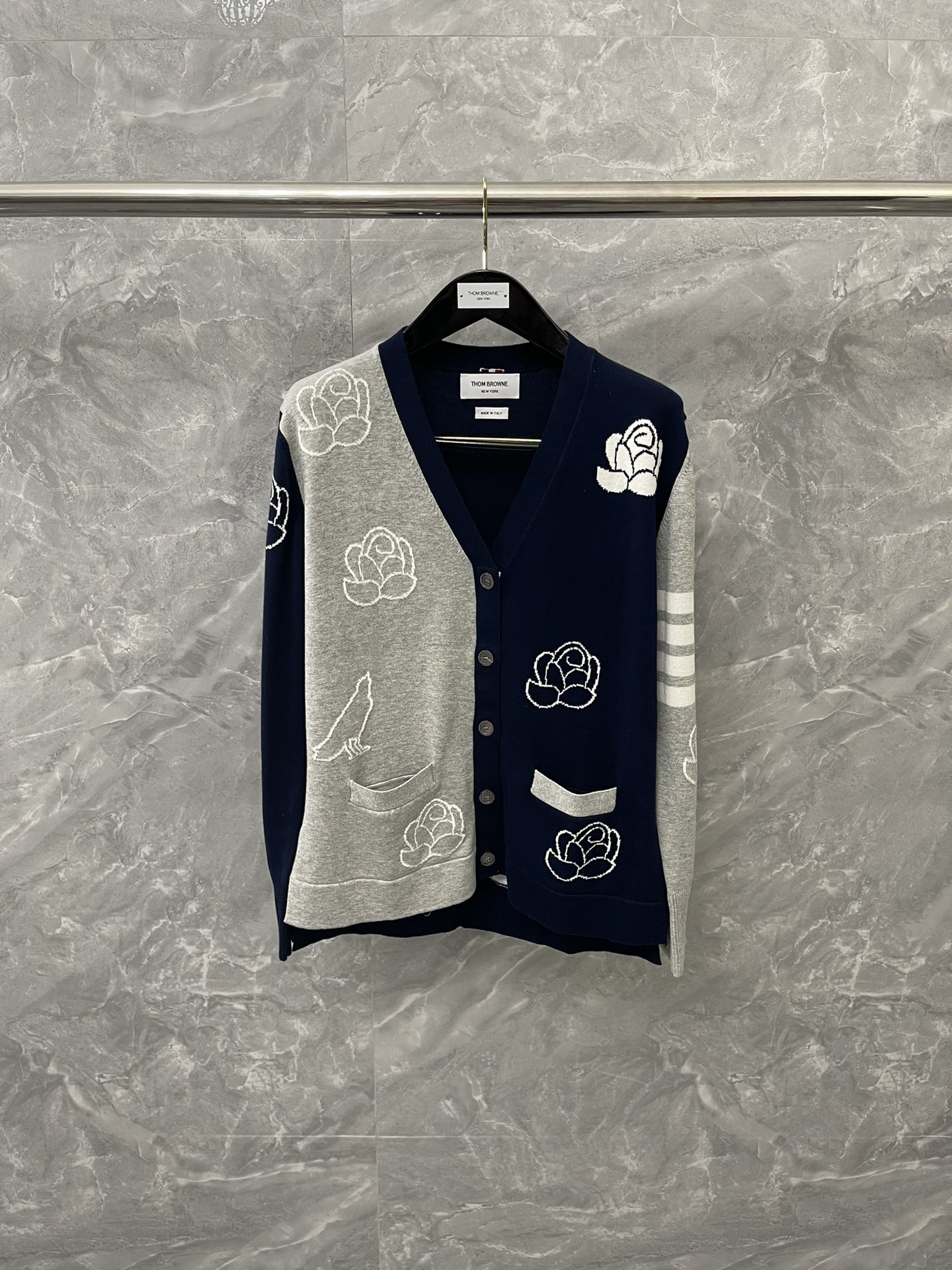 톰브라운 Thom Browne 가디건