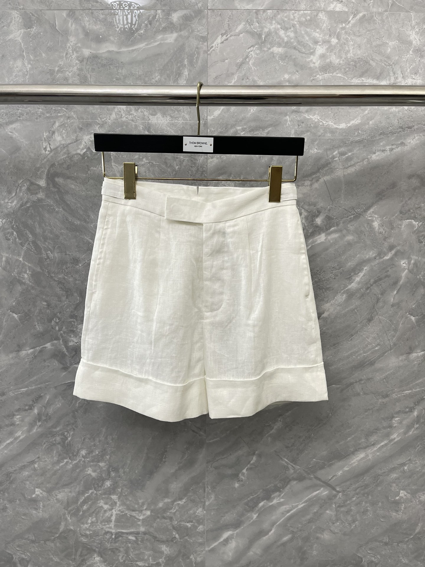 톰브라운 Thom Browne 반바지