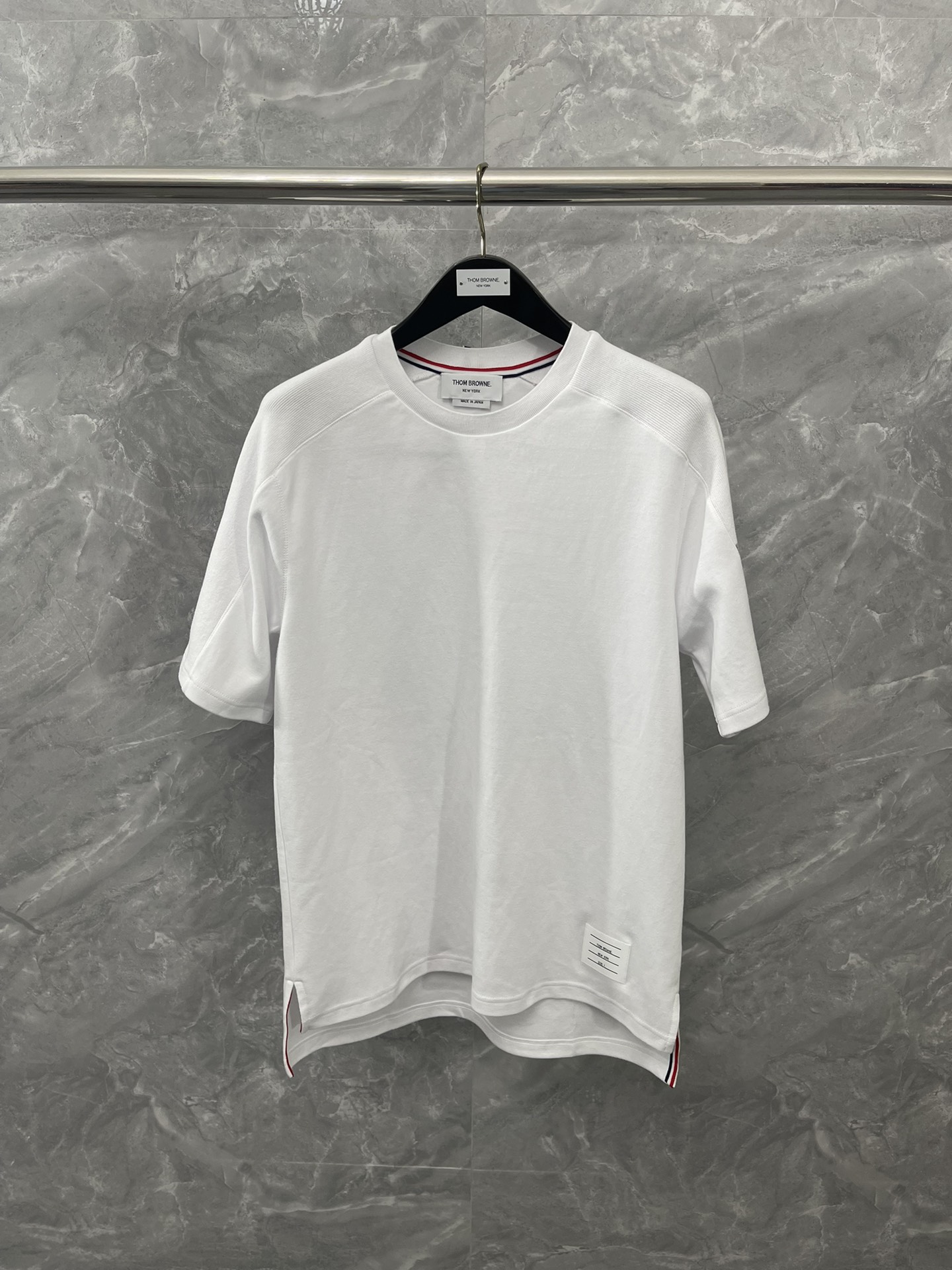 톰브라운 Thom Browne 반팔 티셔츠