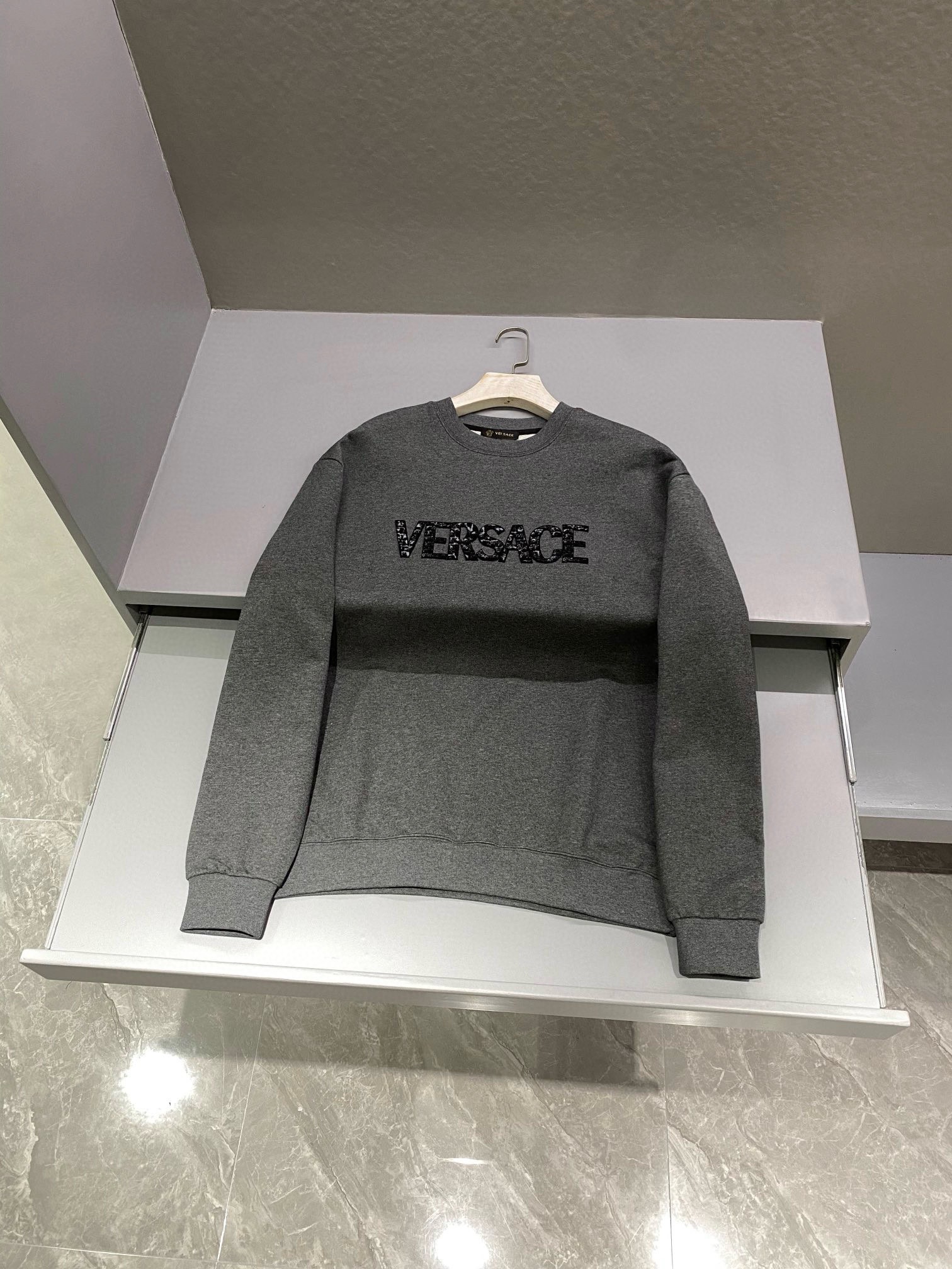 베르사체 Versace 라운드 맨투맨