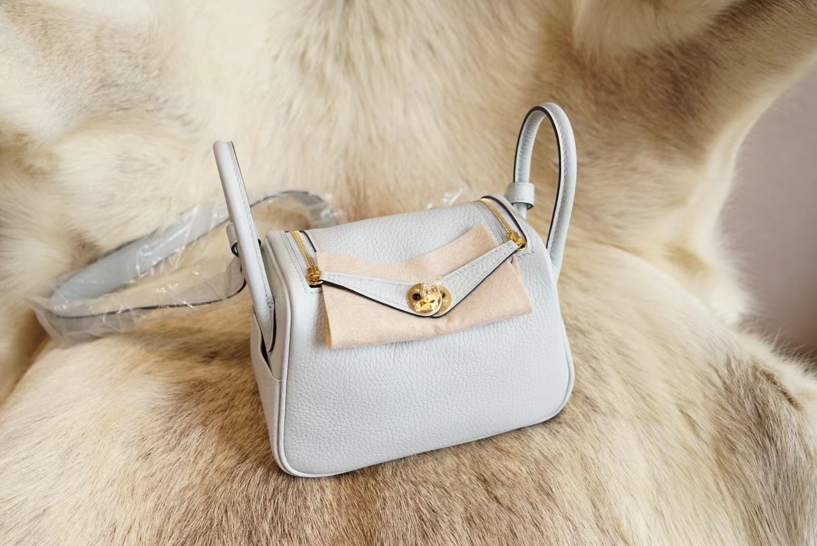 에르메스 Hermes Mini Lindy clemence