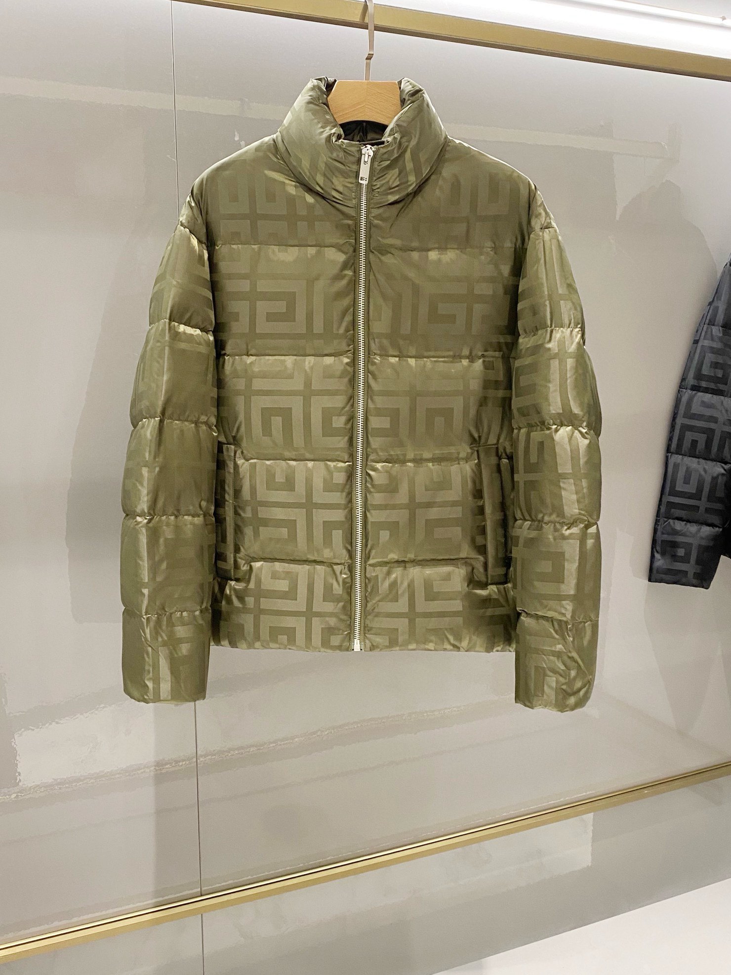 지방시 Givenchy 패딩