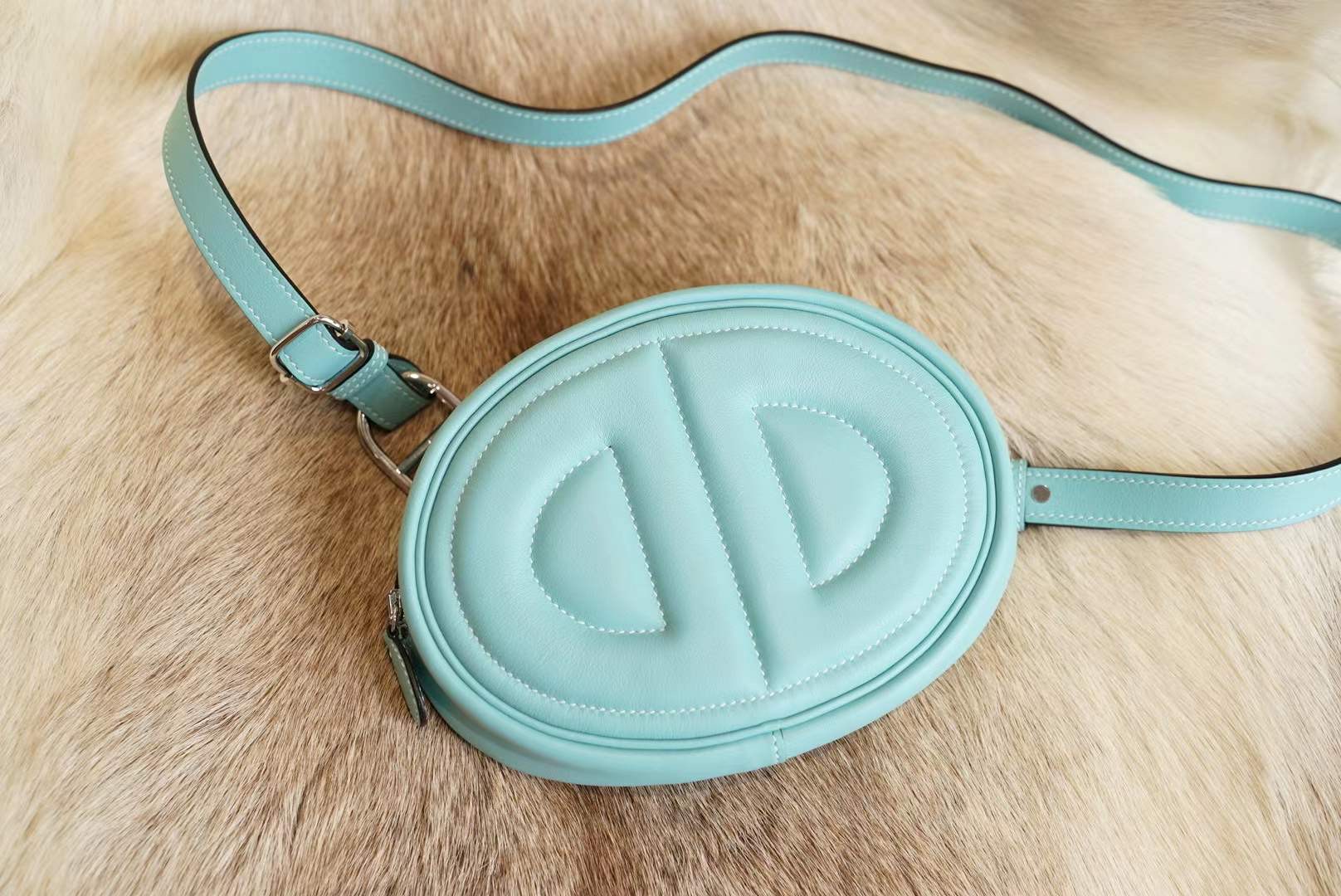 에르메스 Hermes In the Loop swift