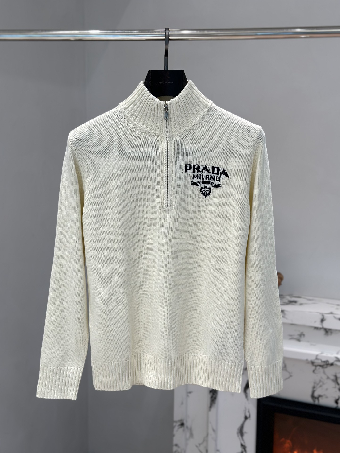 프라다 Prada 스웨터