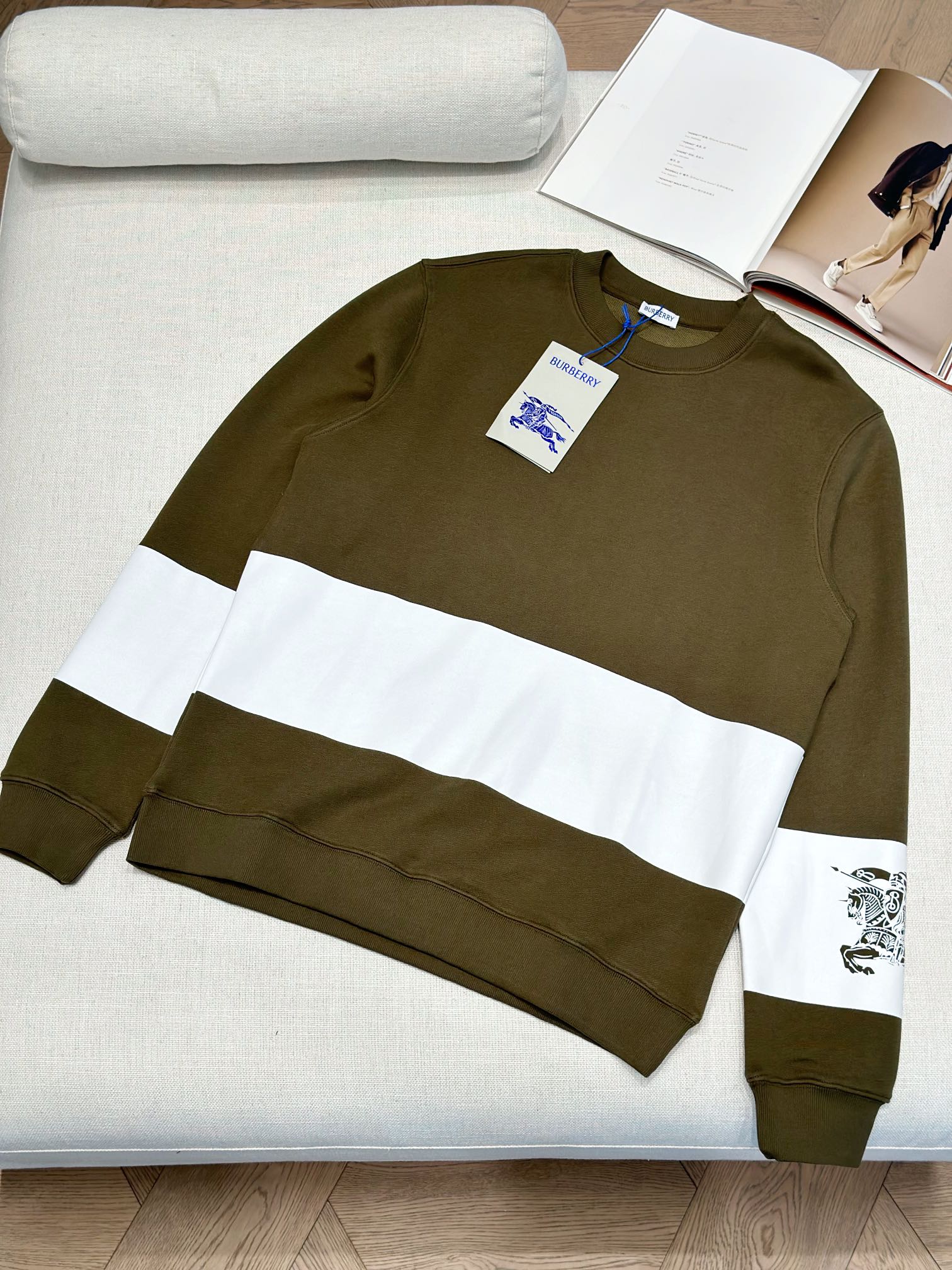 버버리 Burberry 라운드 맨투맨