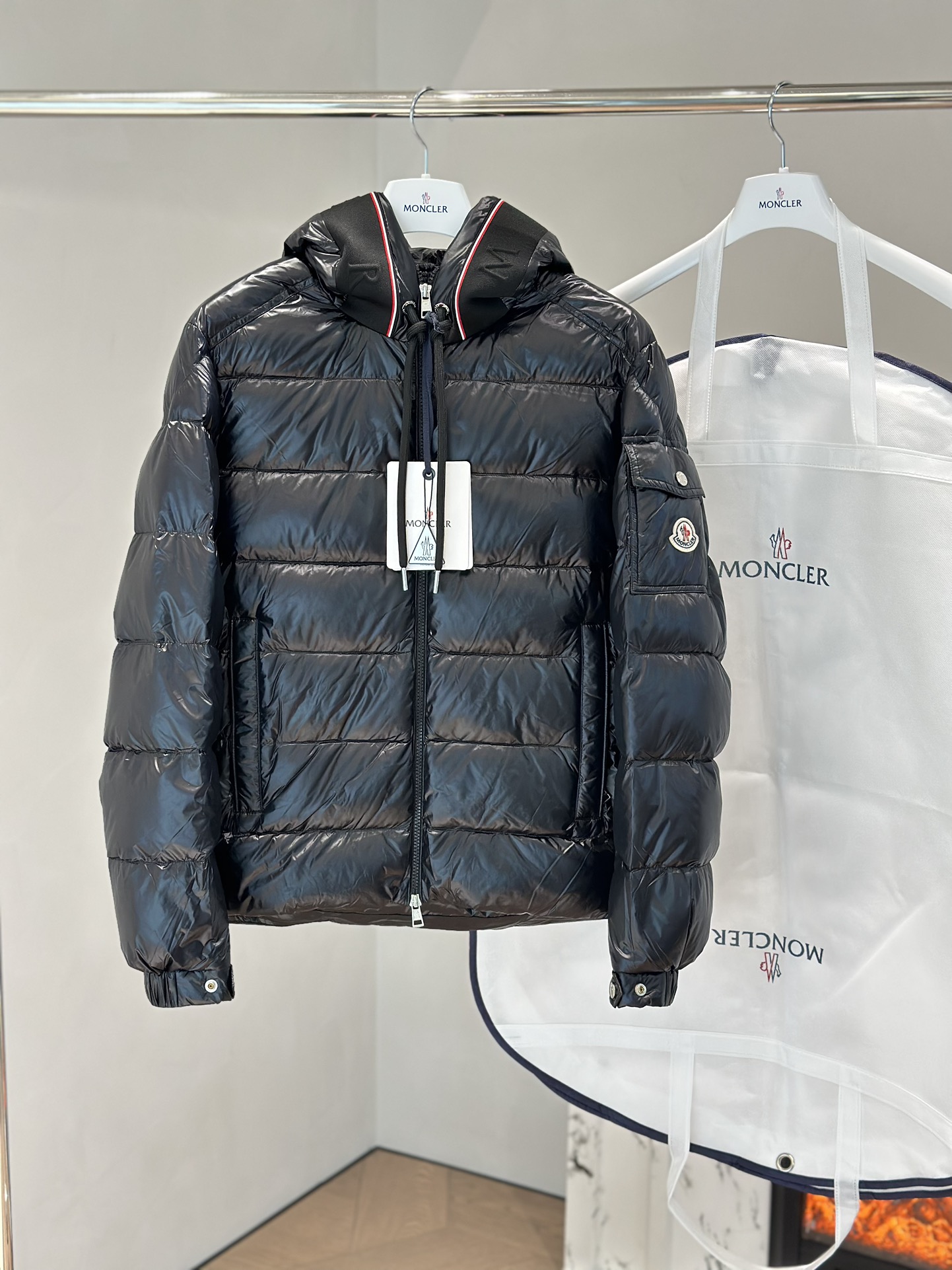 몽클레어 Moncler Pavin Jacket 패딩