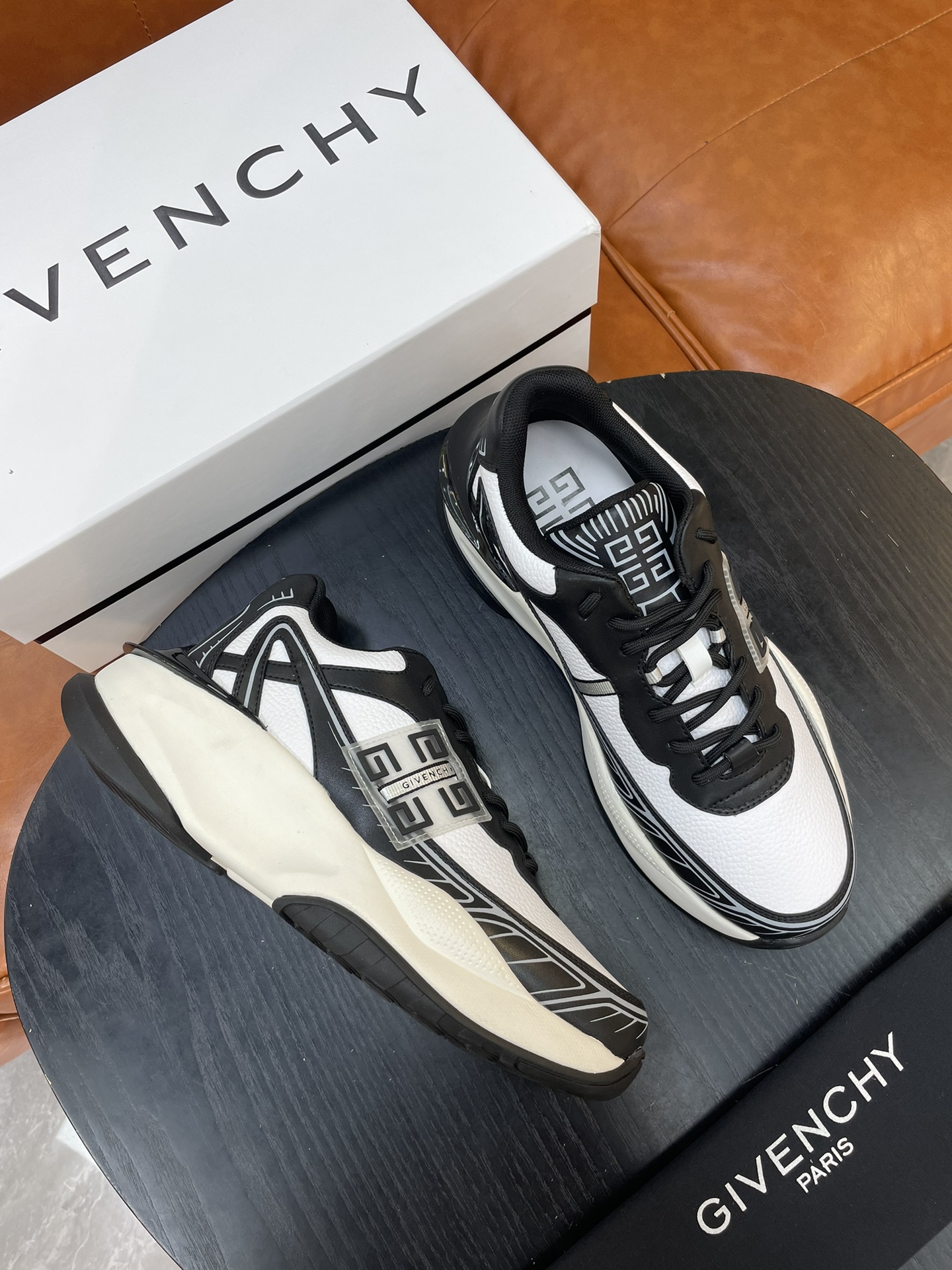 지방시 Givenchy 스니커즈