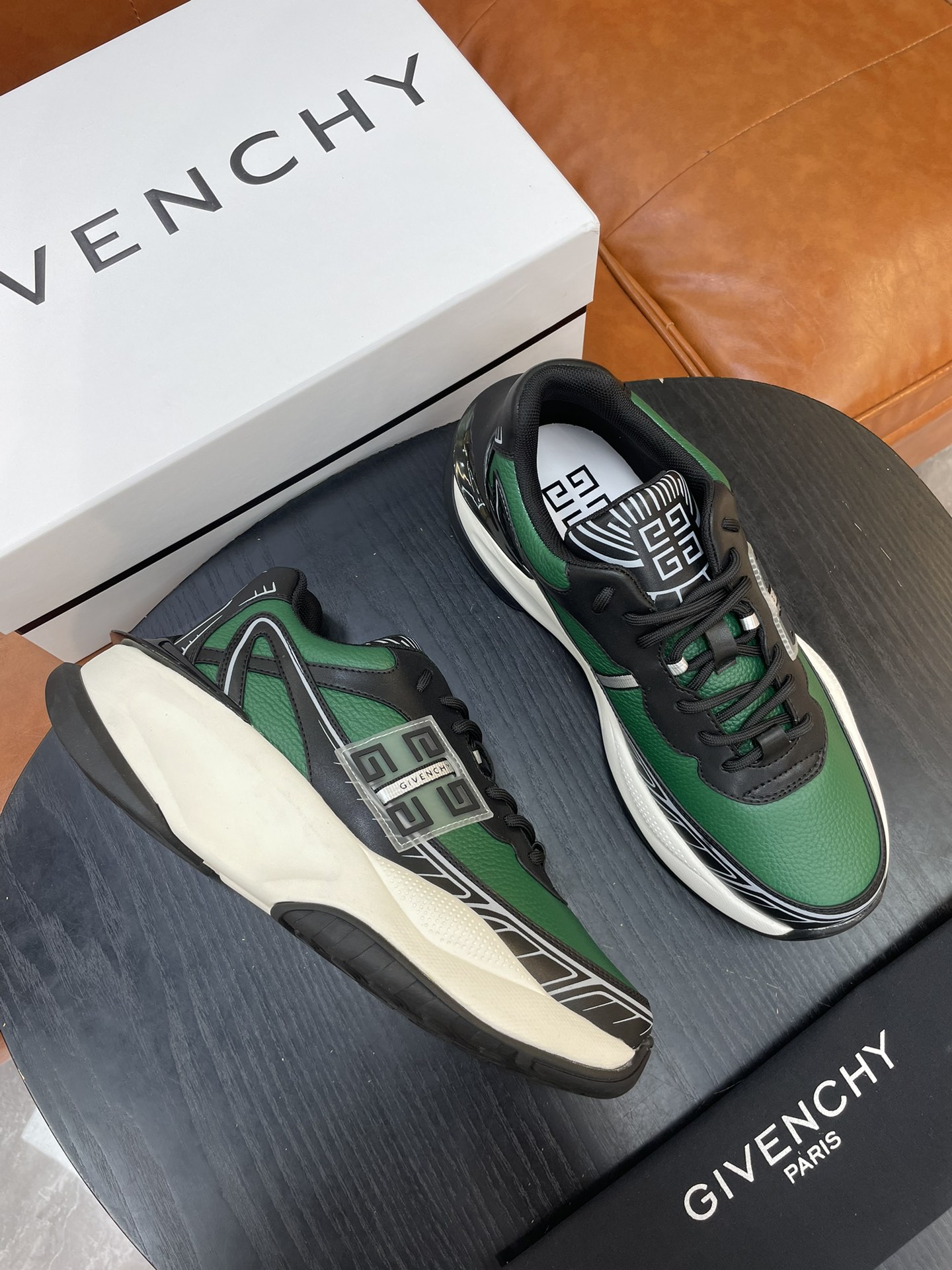 지방시 Givenchy 스니커즈