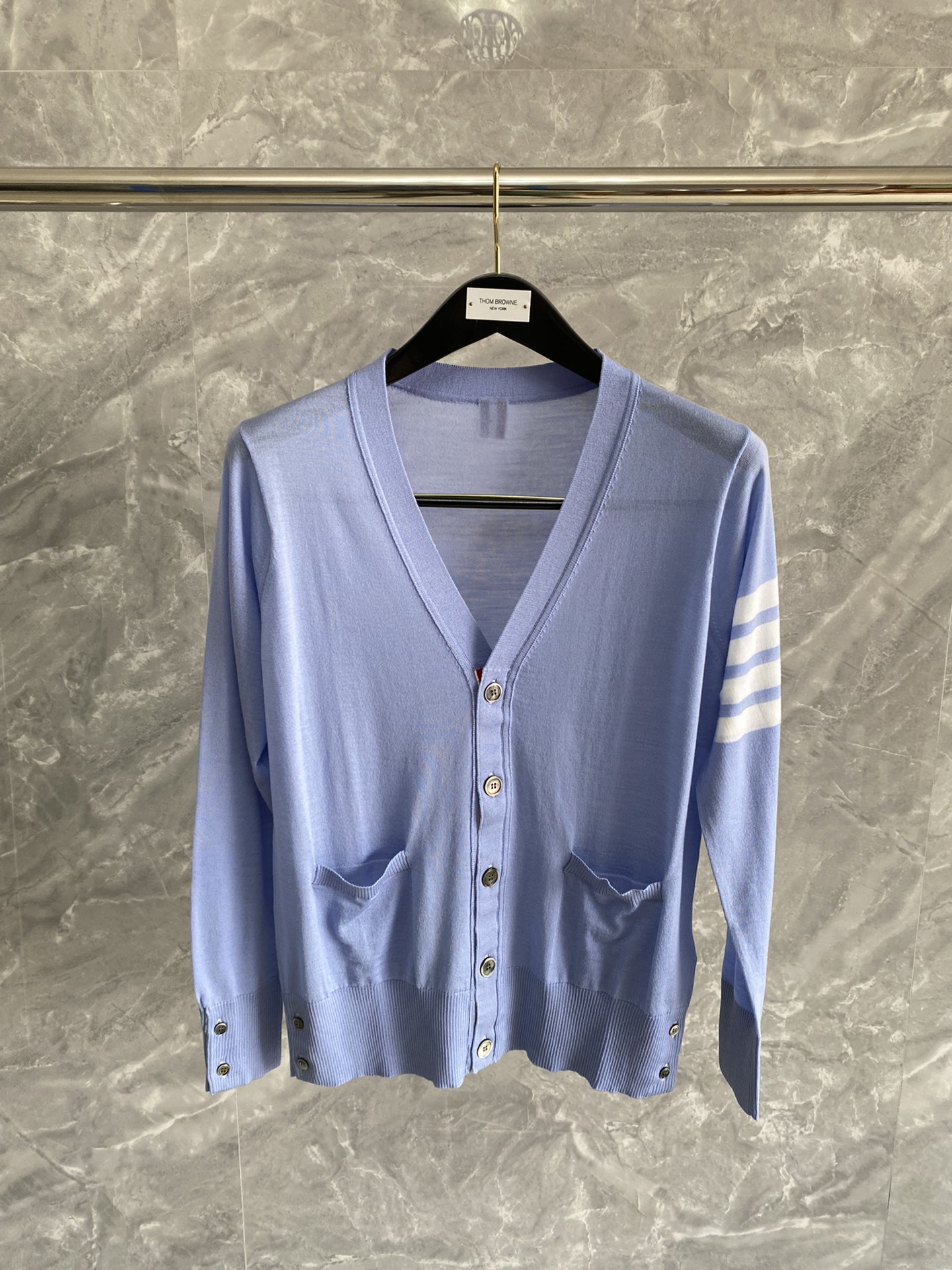 톰브라운 Thom Browne 가디건