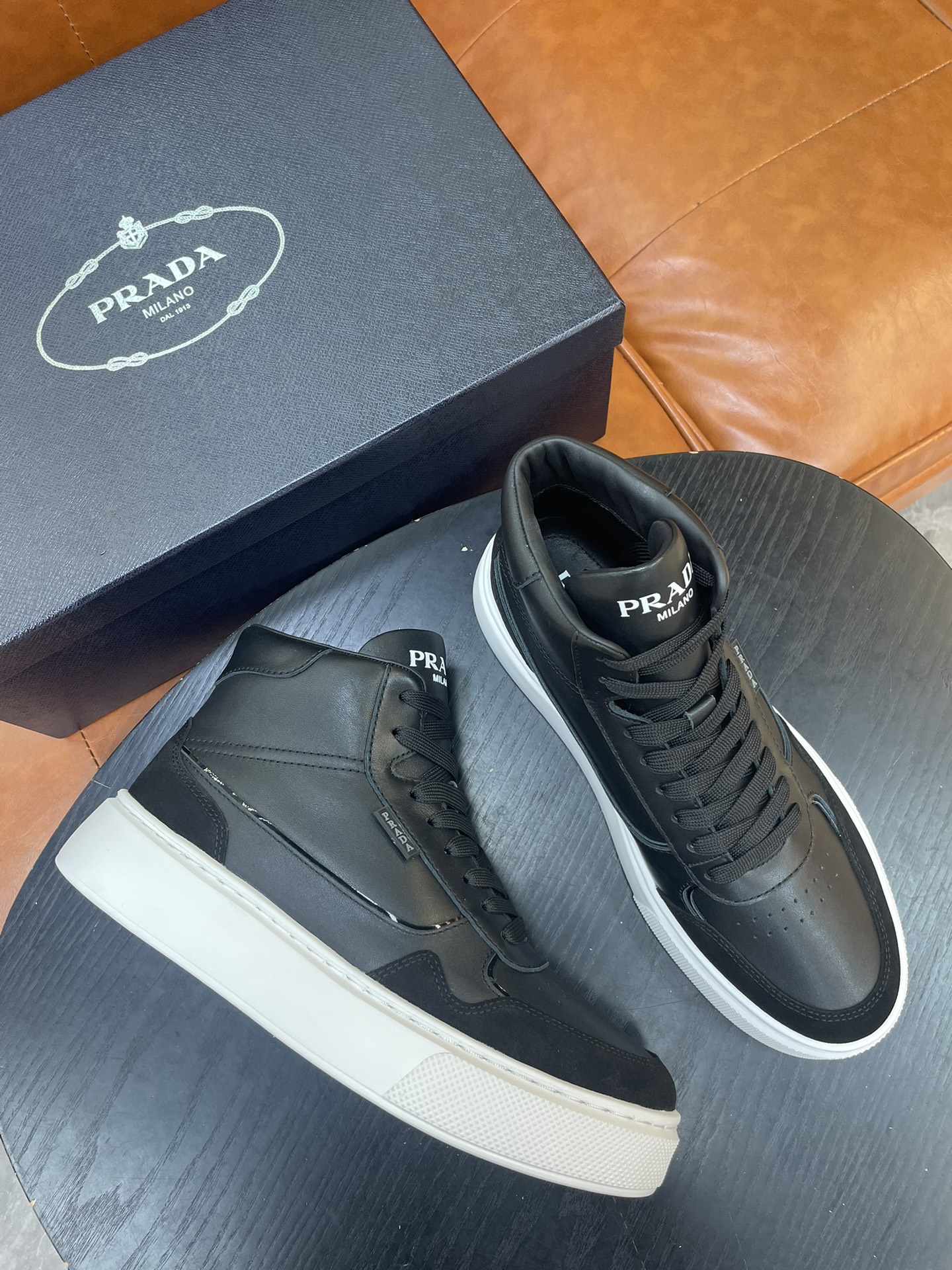 프라다 Prada 스니커즈