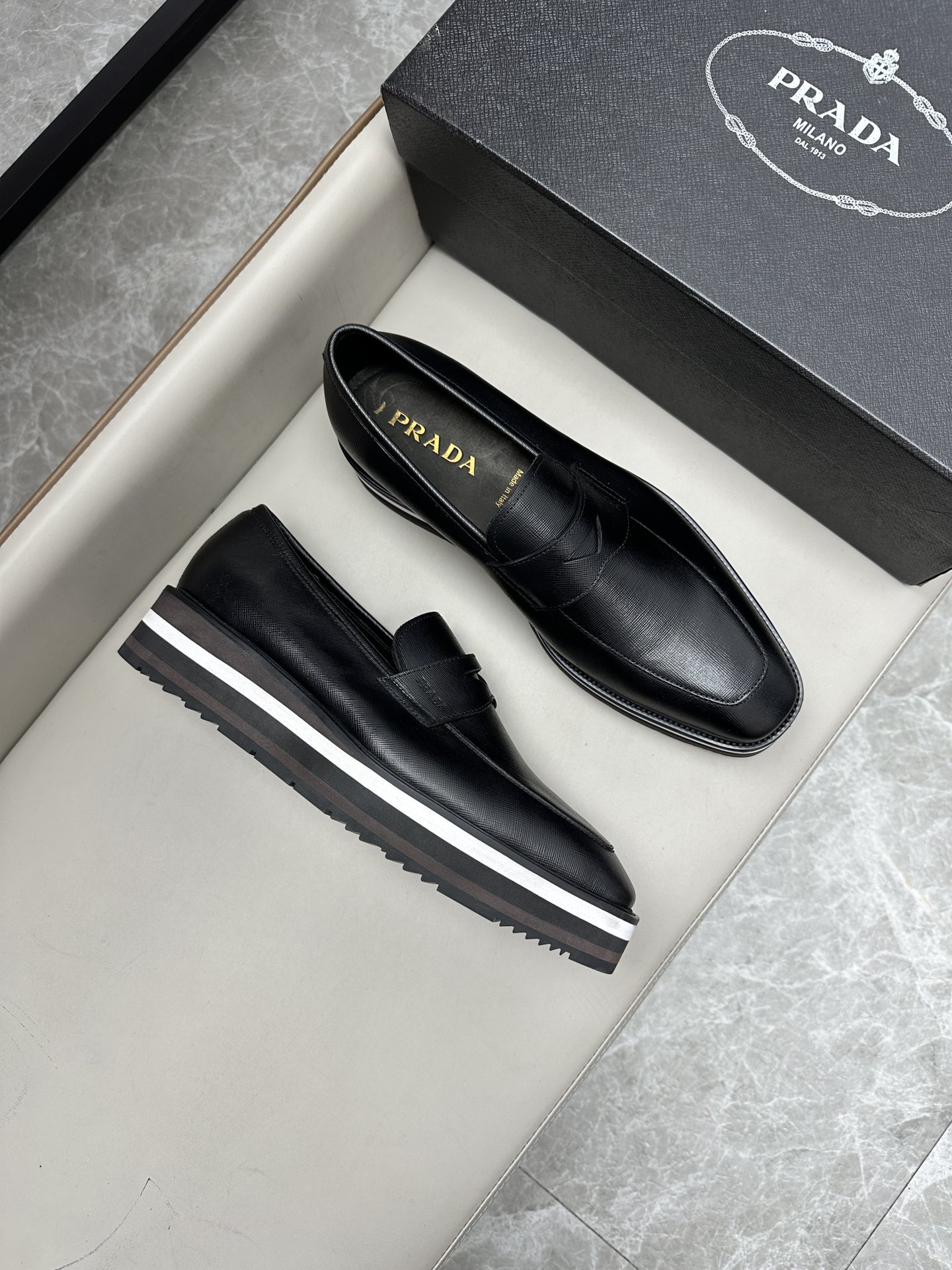 프라다 Prada 구두