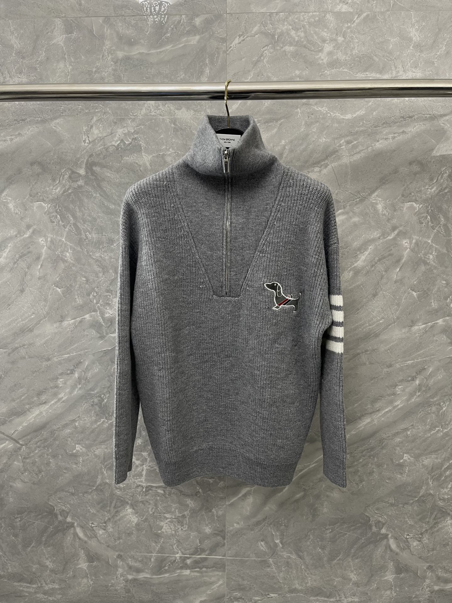 톰브라운 Thom Browne 집업