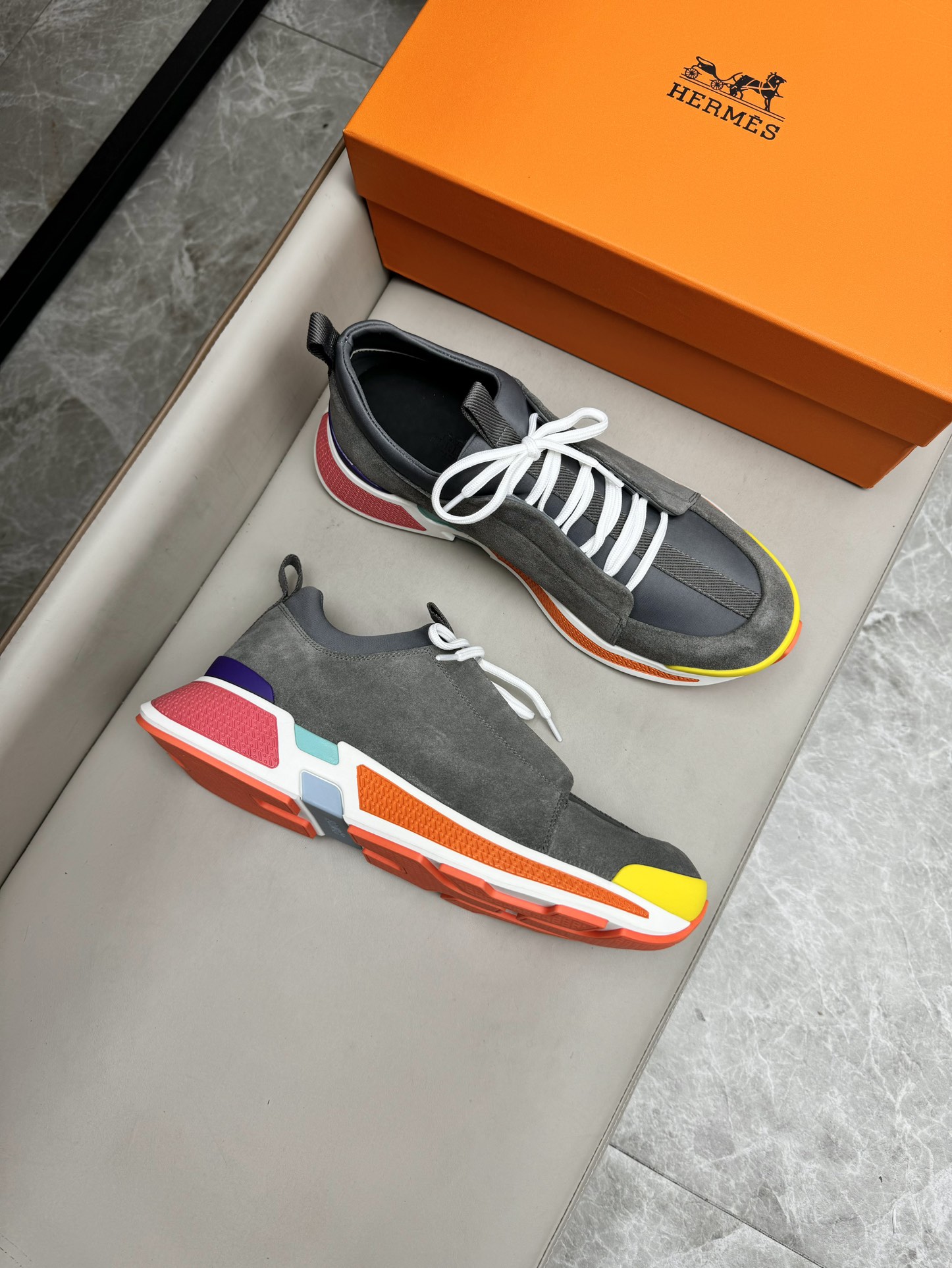 에르메스 Hermes 스니커즈