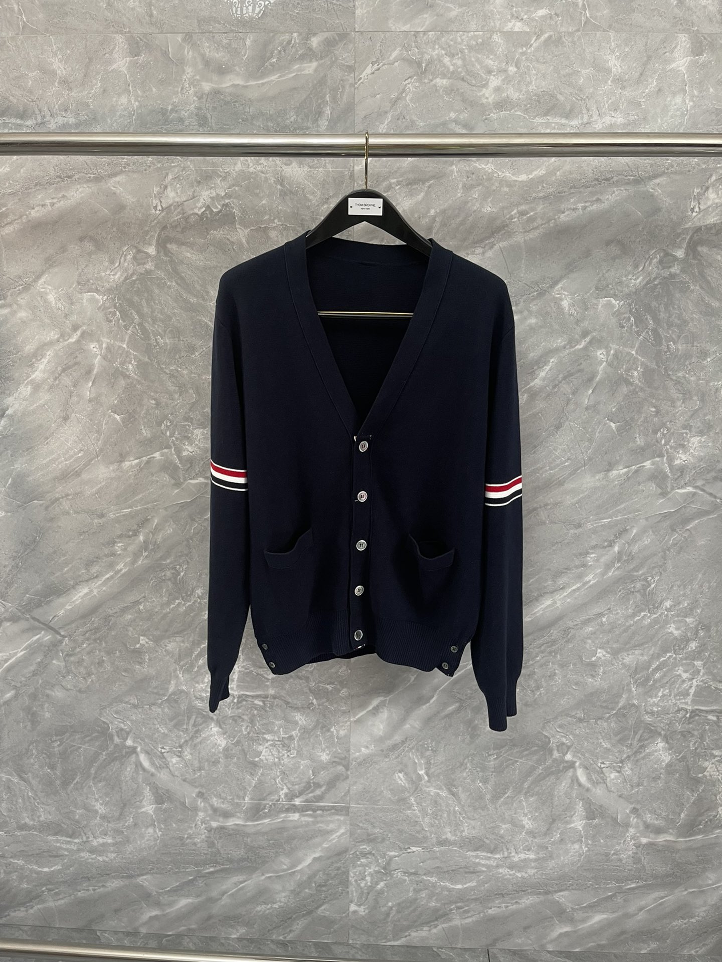 톰브라운 Thom Browne 가디건