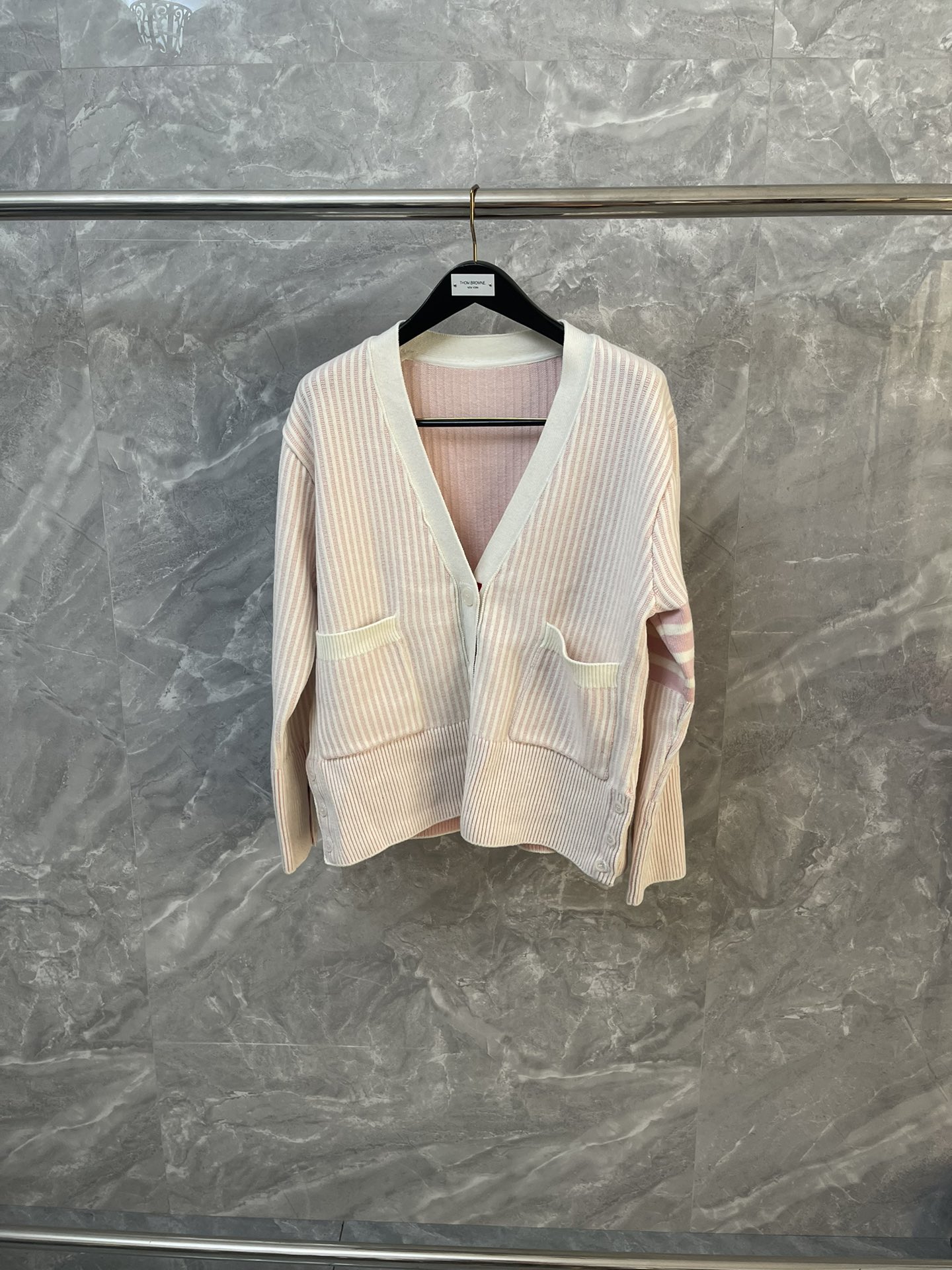 톰브라운 Thom Browne 가디건