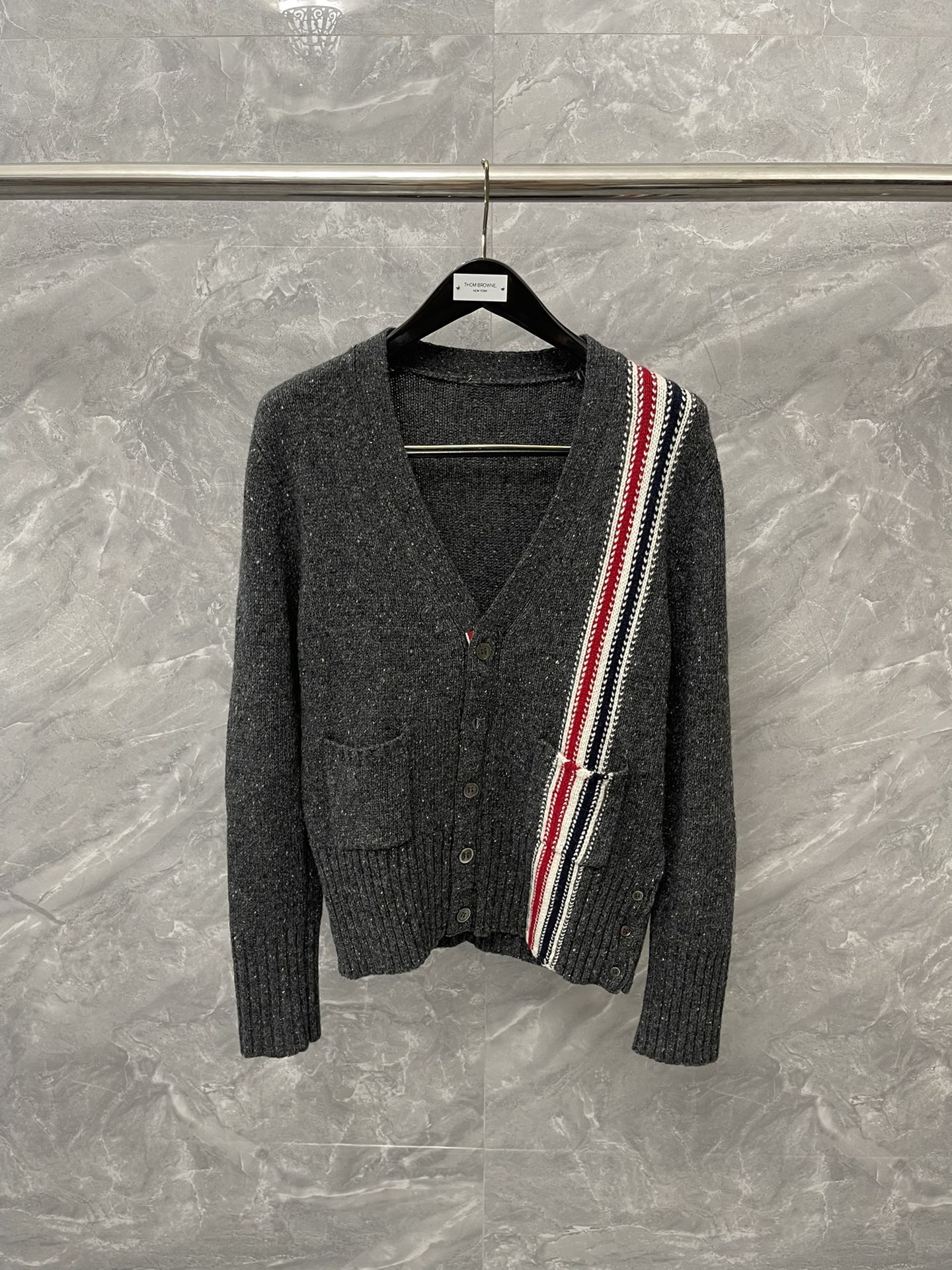 톰브라운 Thom Browne 가디건