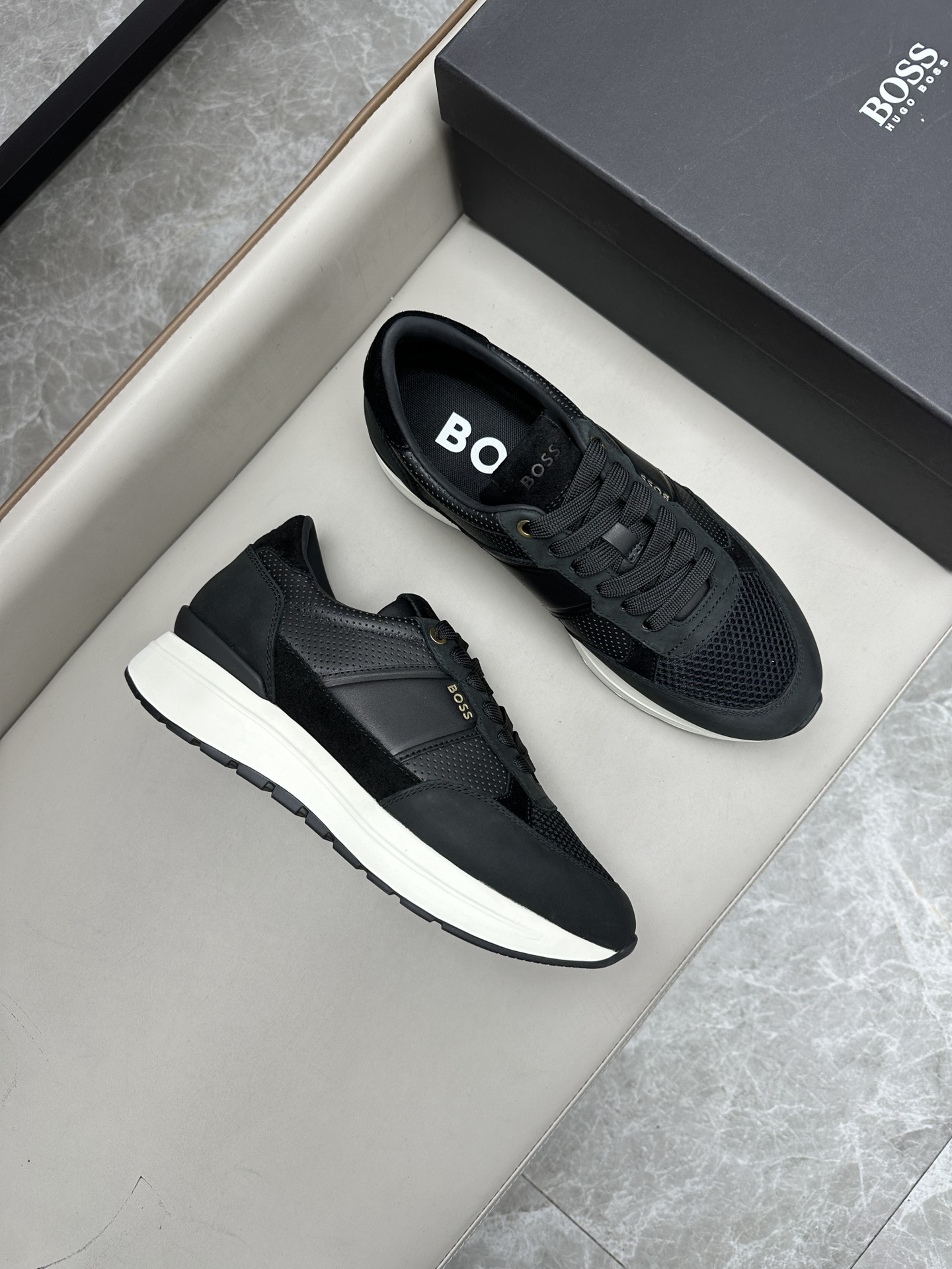 보스BOSS 스니커즈
