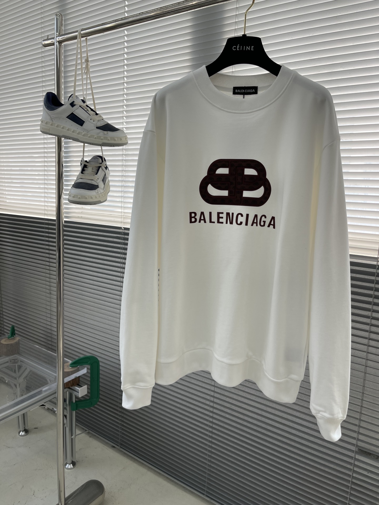 발렌시아가 Balenciaga 라운드 맨투맨