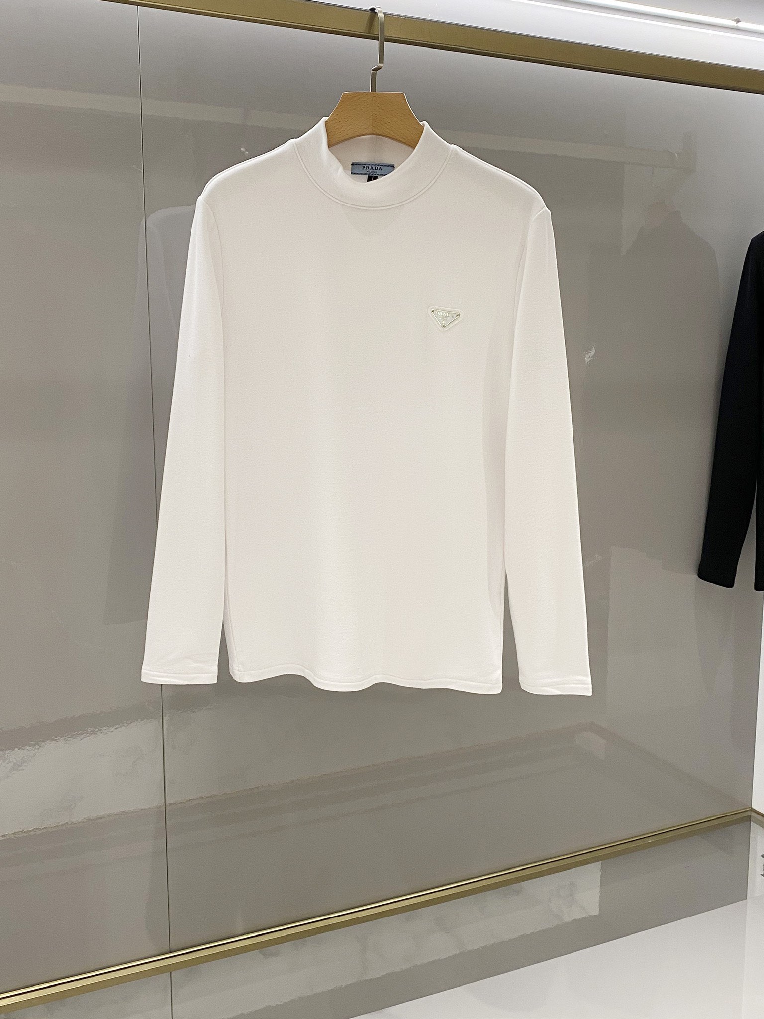 프라다 Prada 긴팔 티셔츠